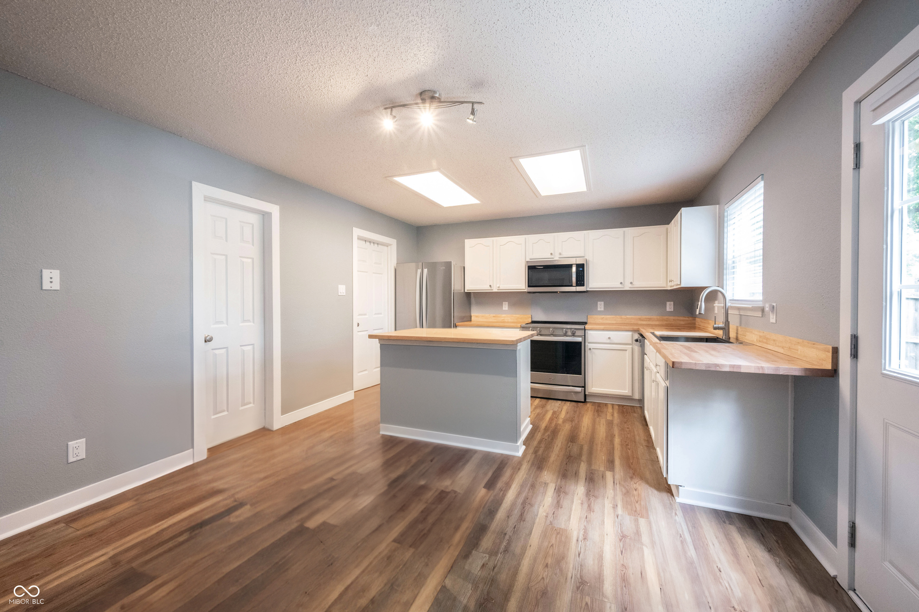 14399 Forsythia Lane