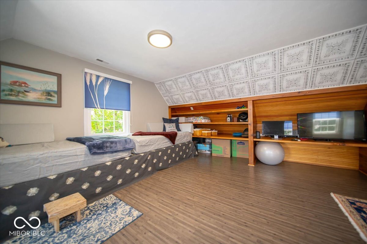 11536 Woods Bay Lane