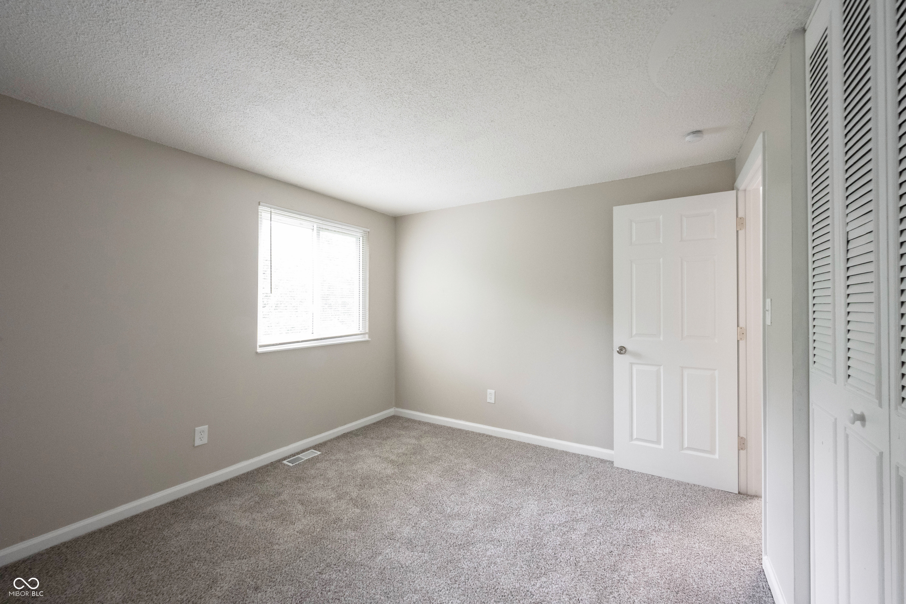 2740 Pawnee Drive