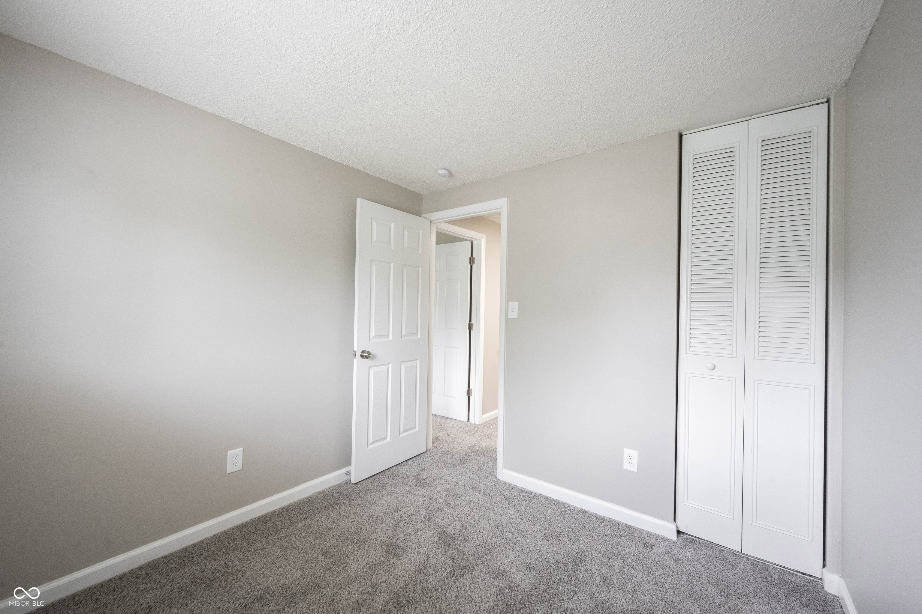 2740 Pawnee Drive