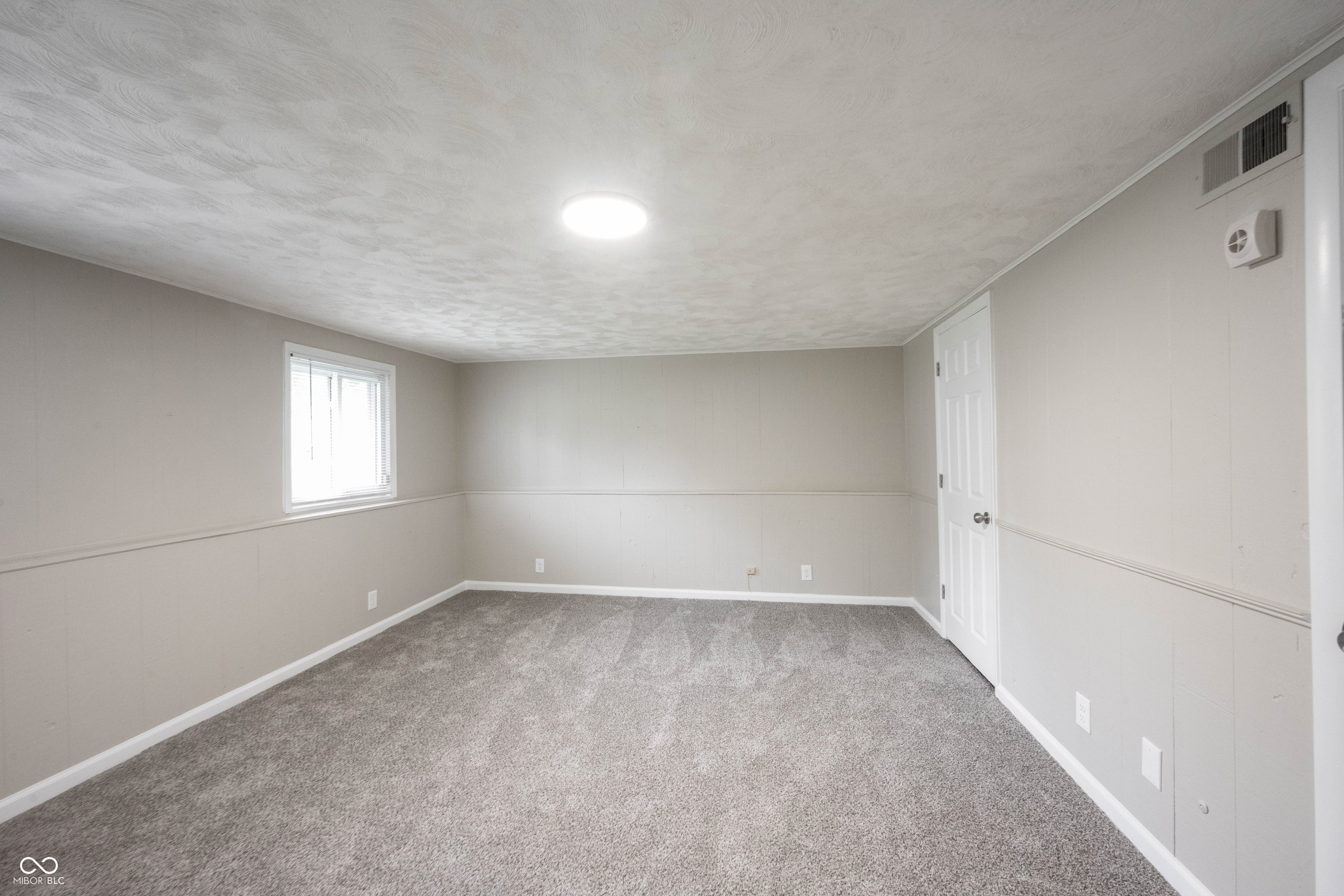 2740 Pawnee Drive