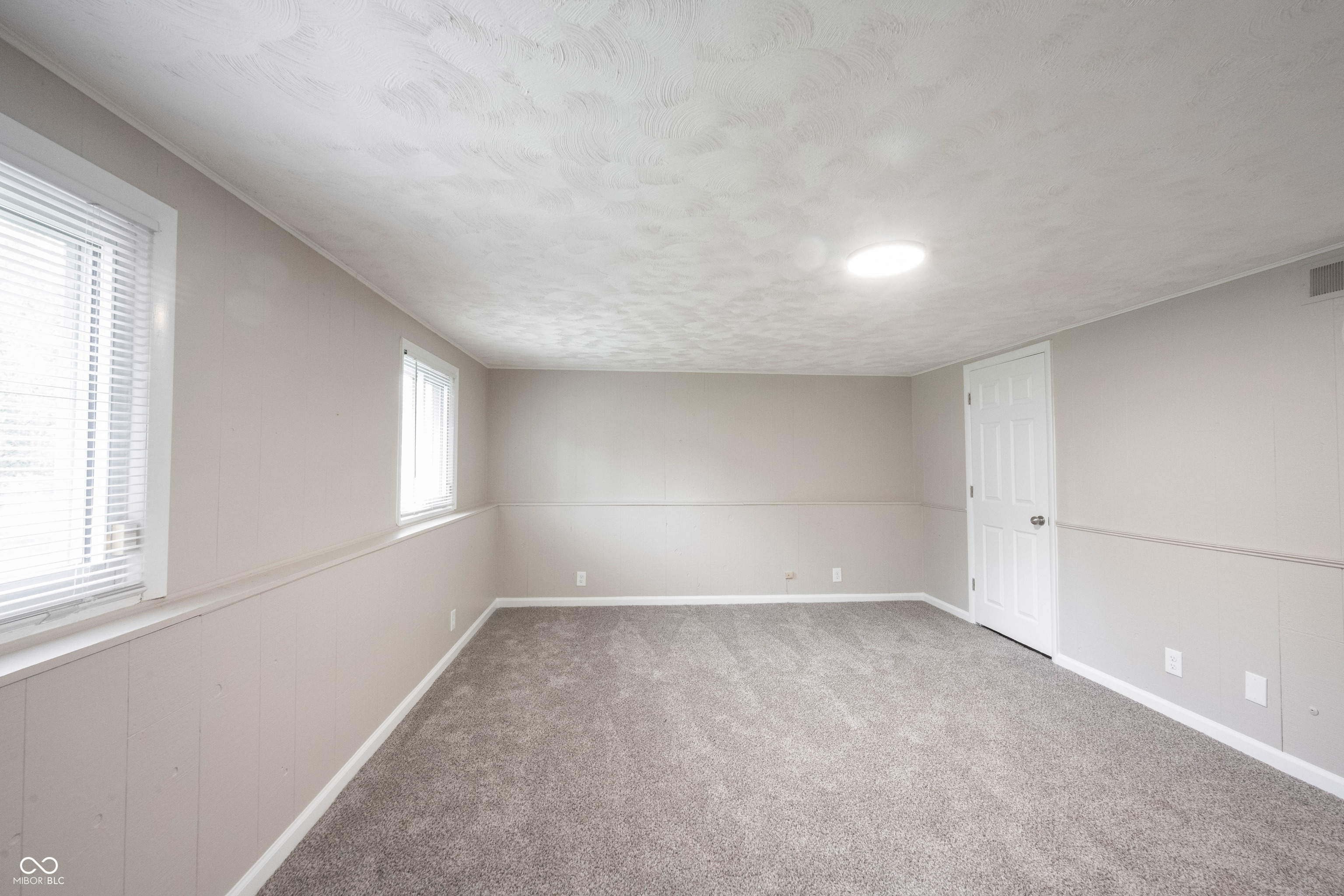 2740 Pawnee Drive