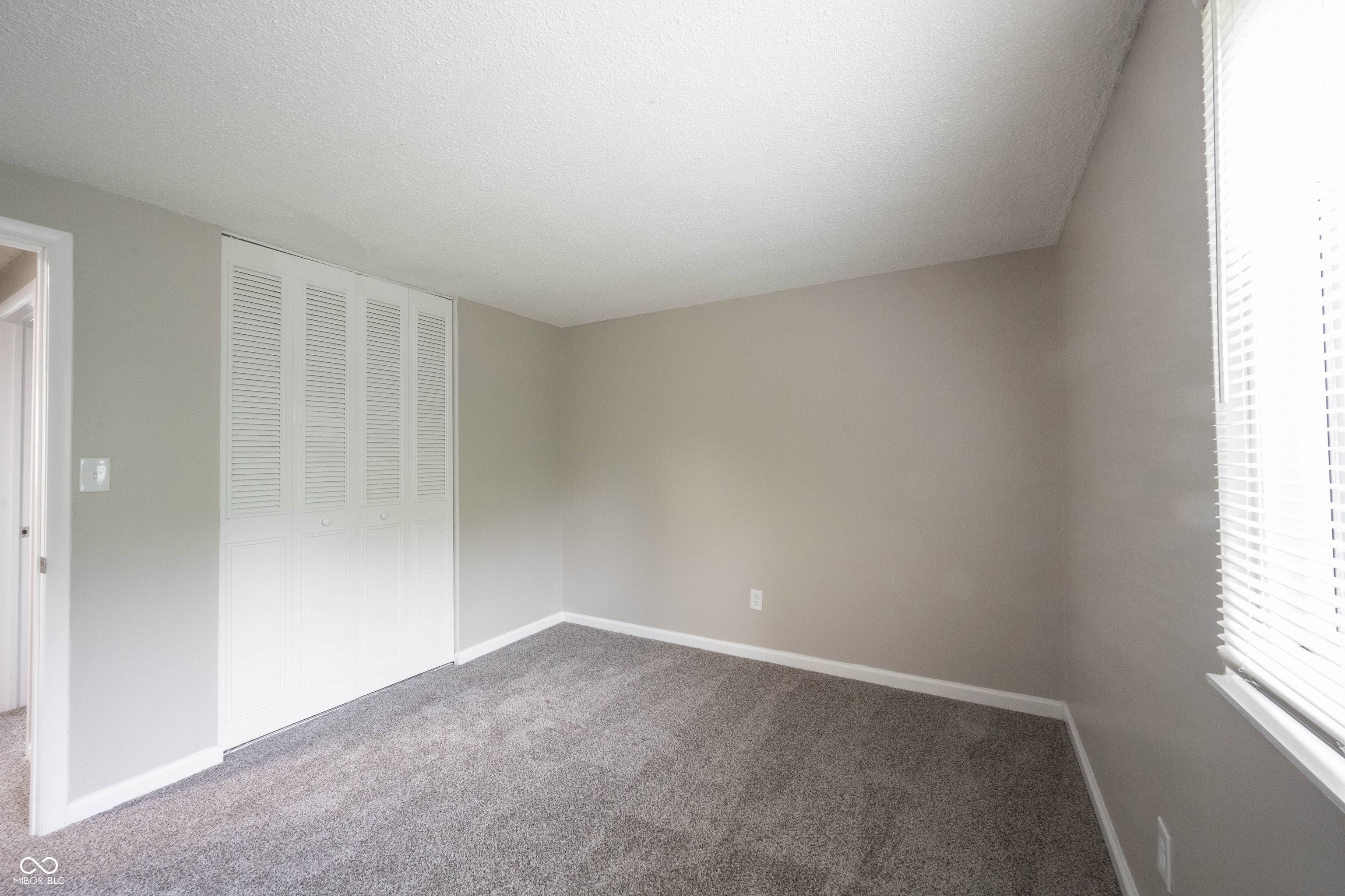 2740 Pawnee Drive