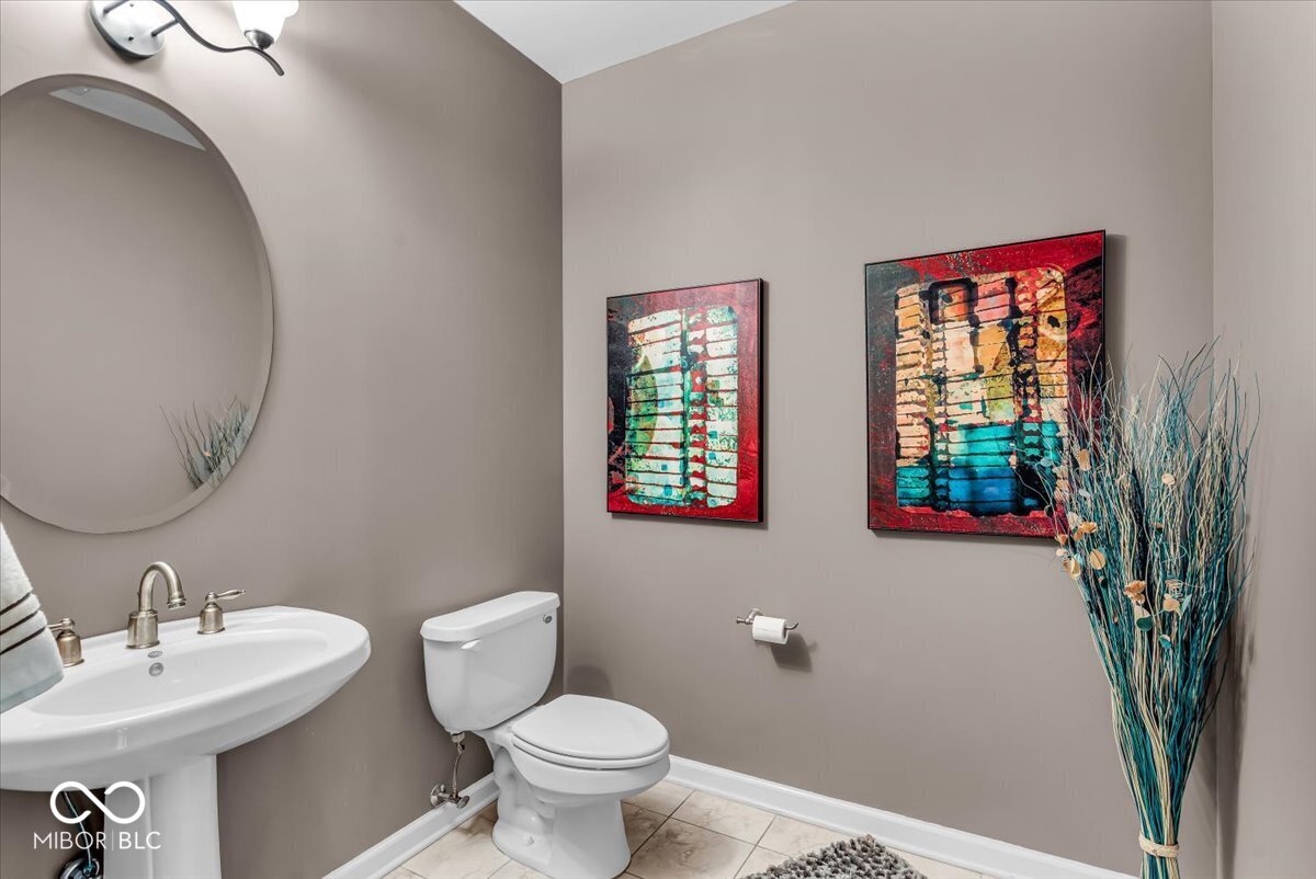 630 N College Avenue Unit: 105