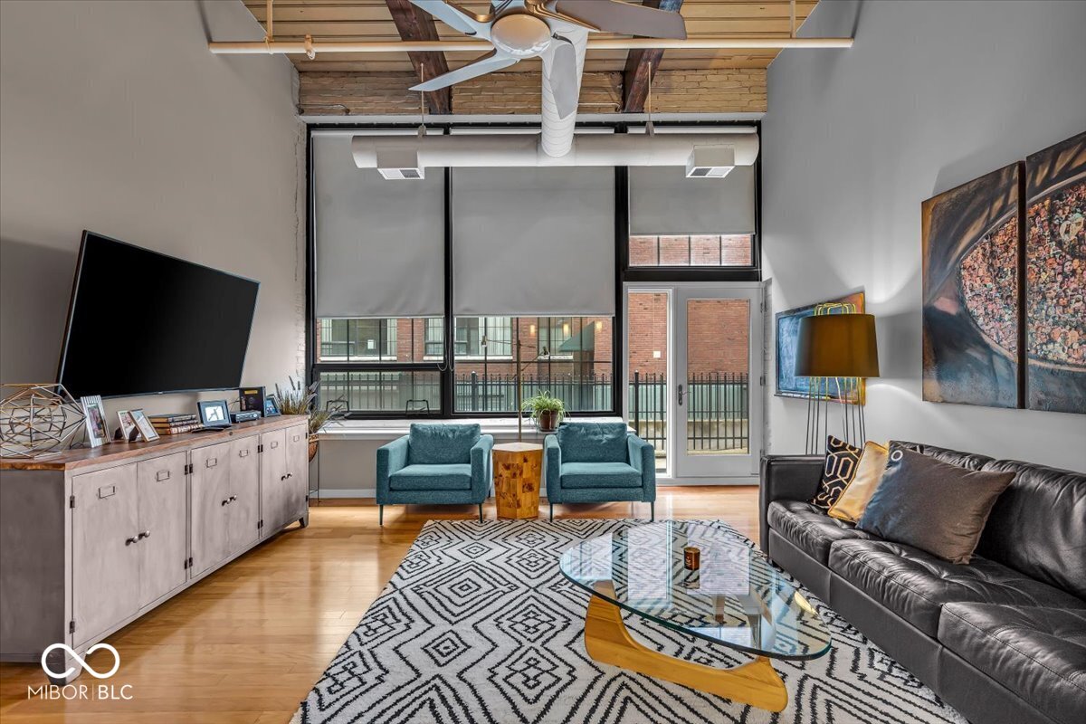 630 N College Avenue Unit: 105