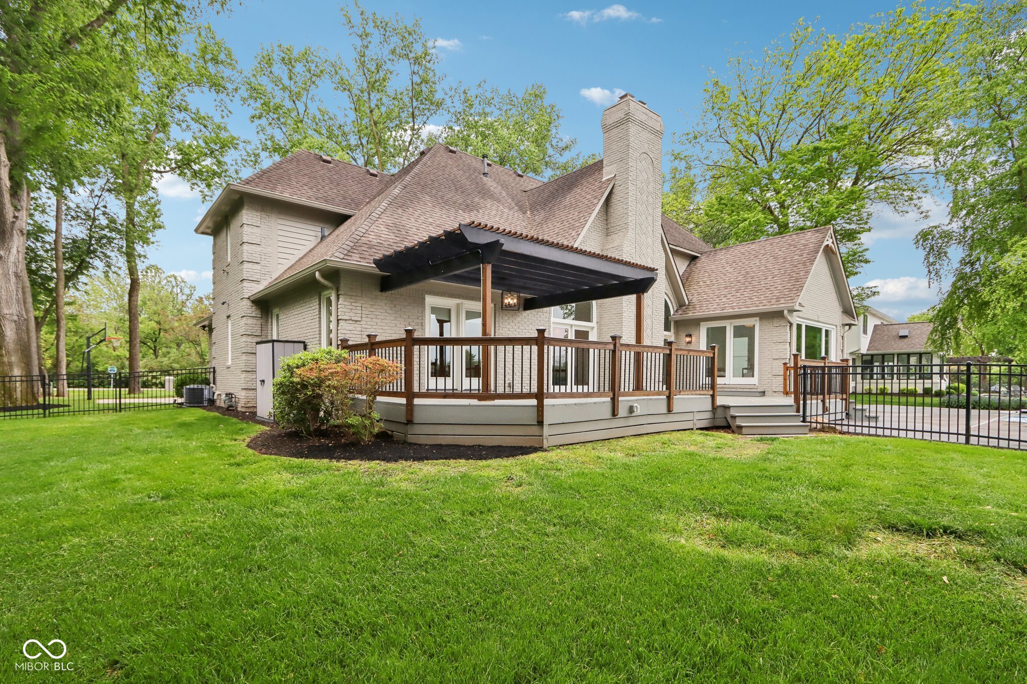 5786 E Fall Creek Pkwy N Drive