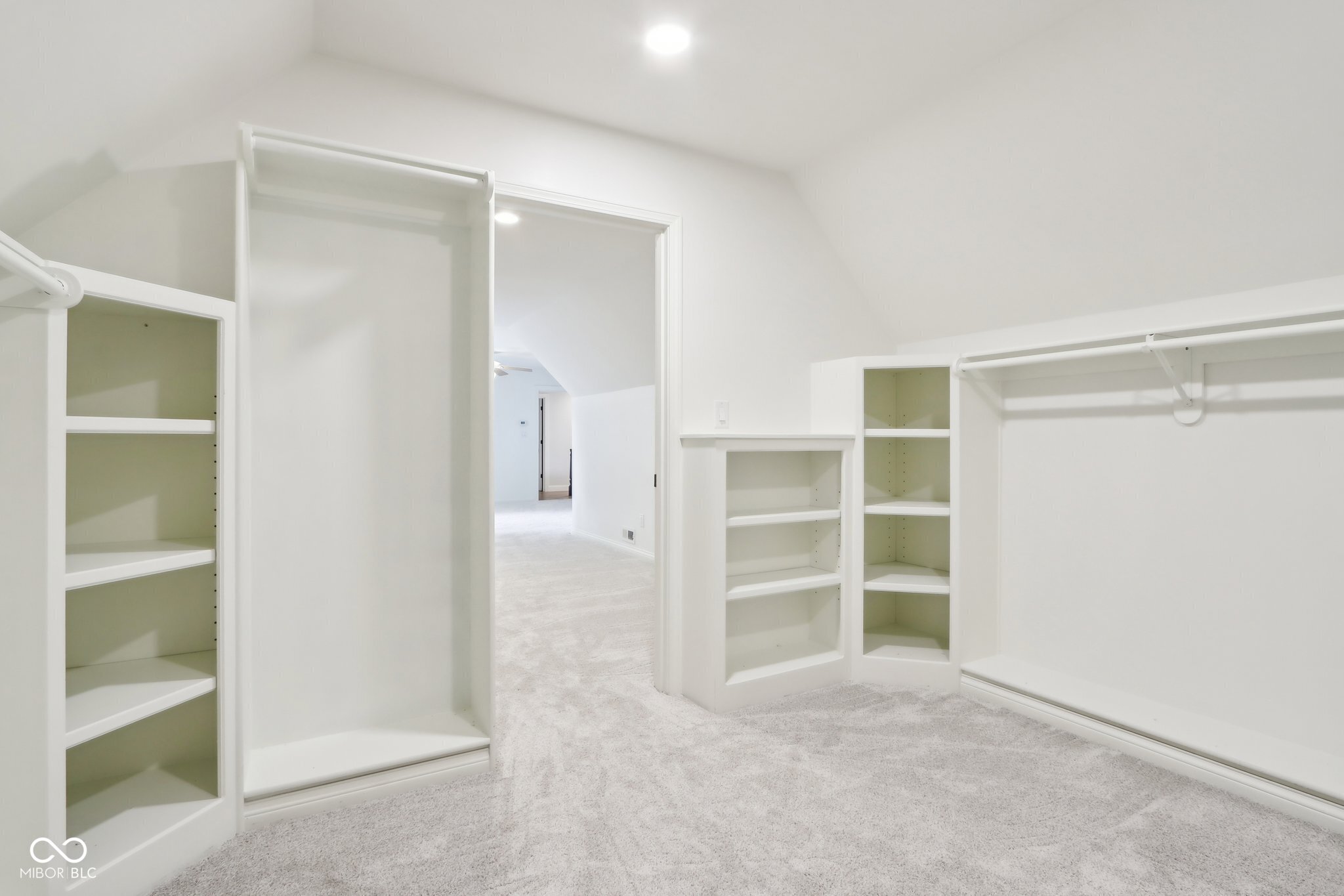 5786 E Fall Creek Pkwy N Drive