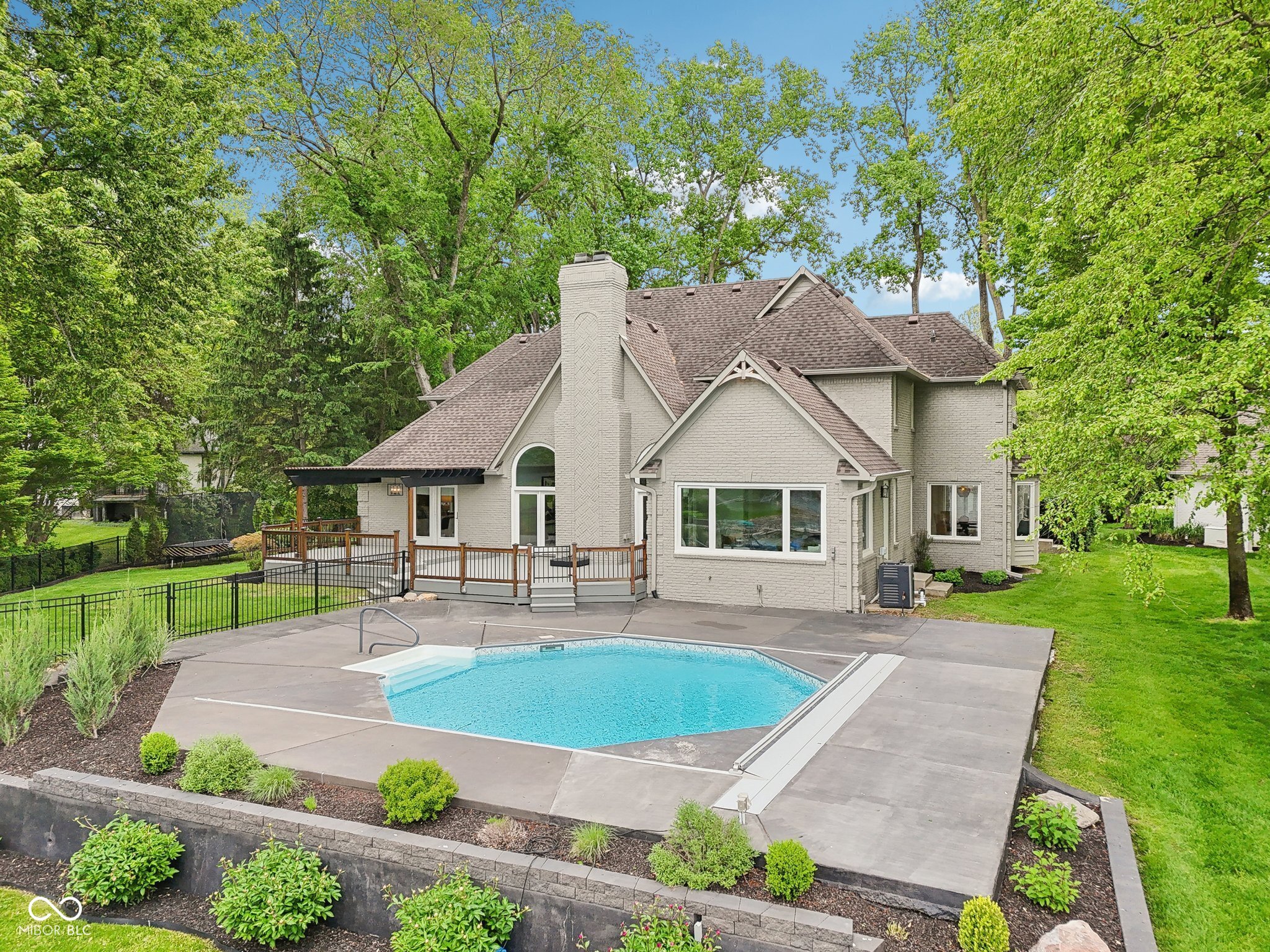 5786 E Fall Creek Pkwy N Drive