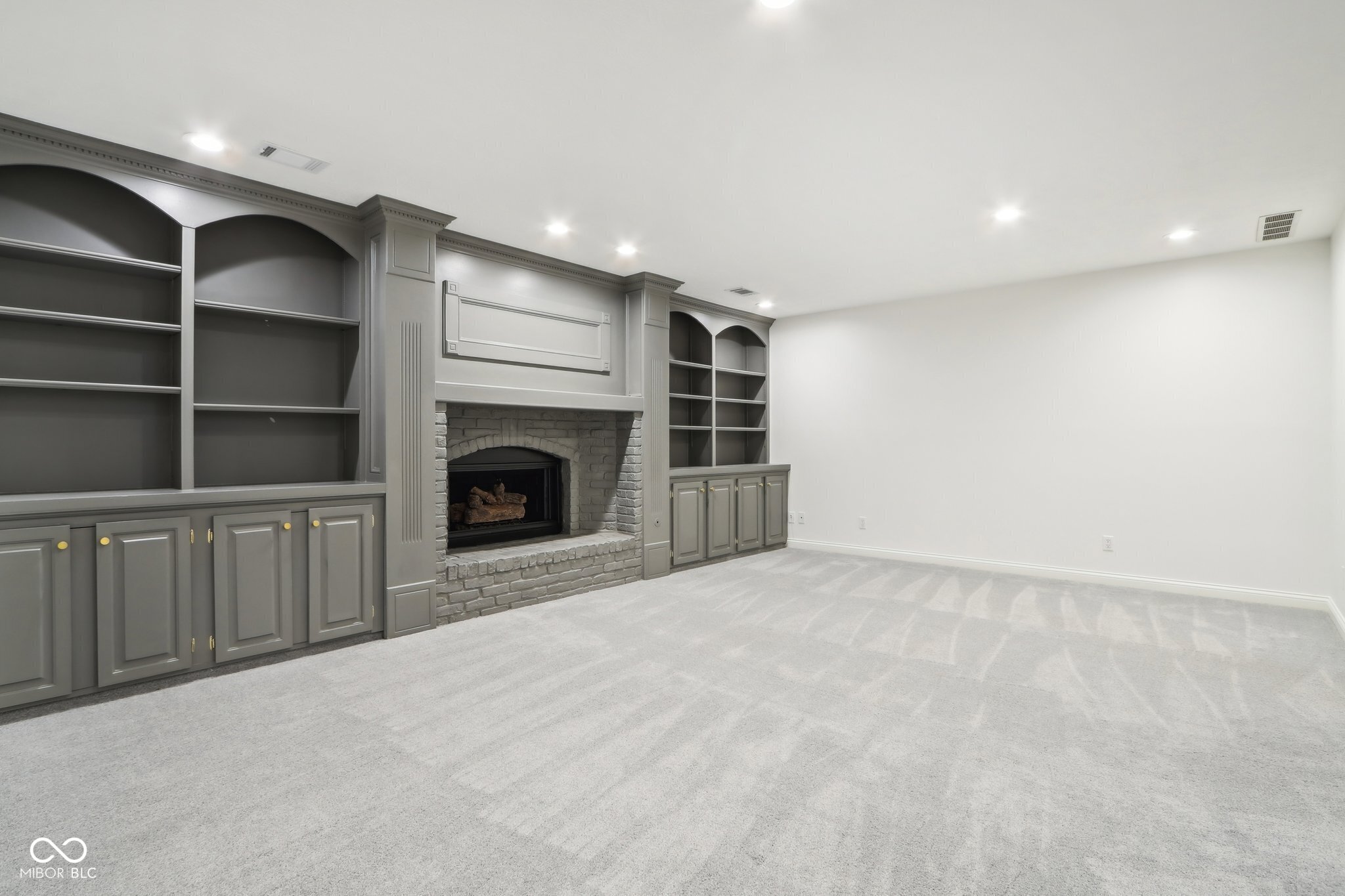 5786 E Fall Creek Pkwy N Drive