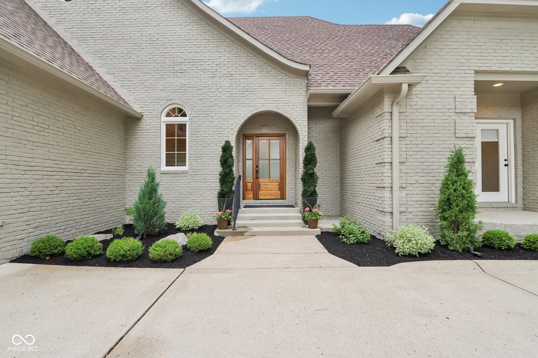 5786 E Fall Creek Pkwy N Drive