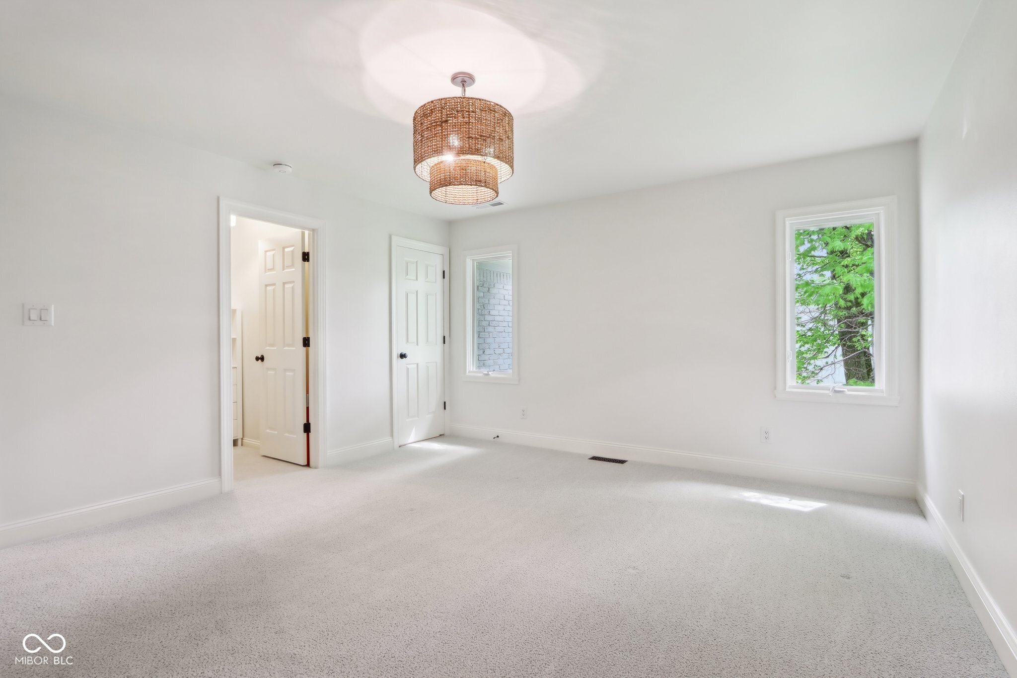 5786 E Fall Creek Pkwy N Drive