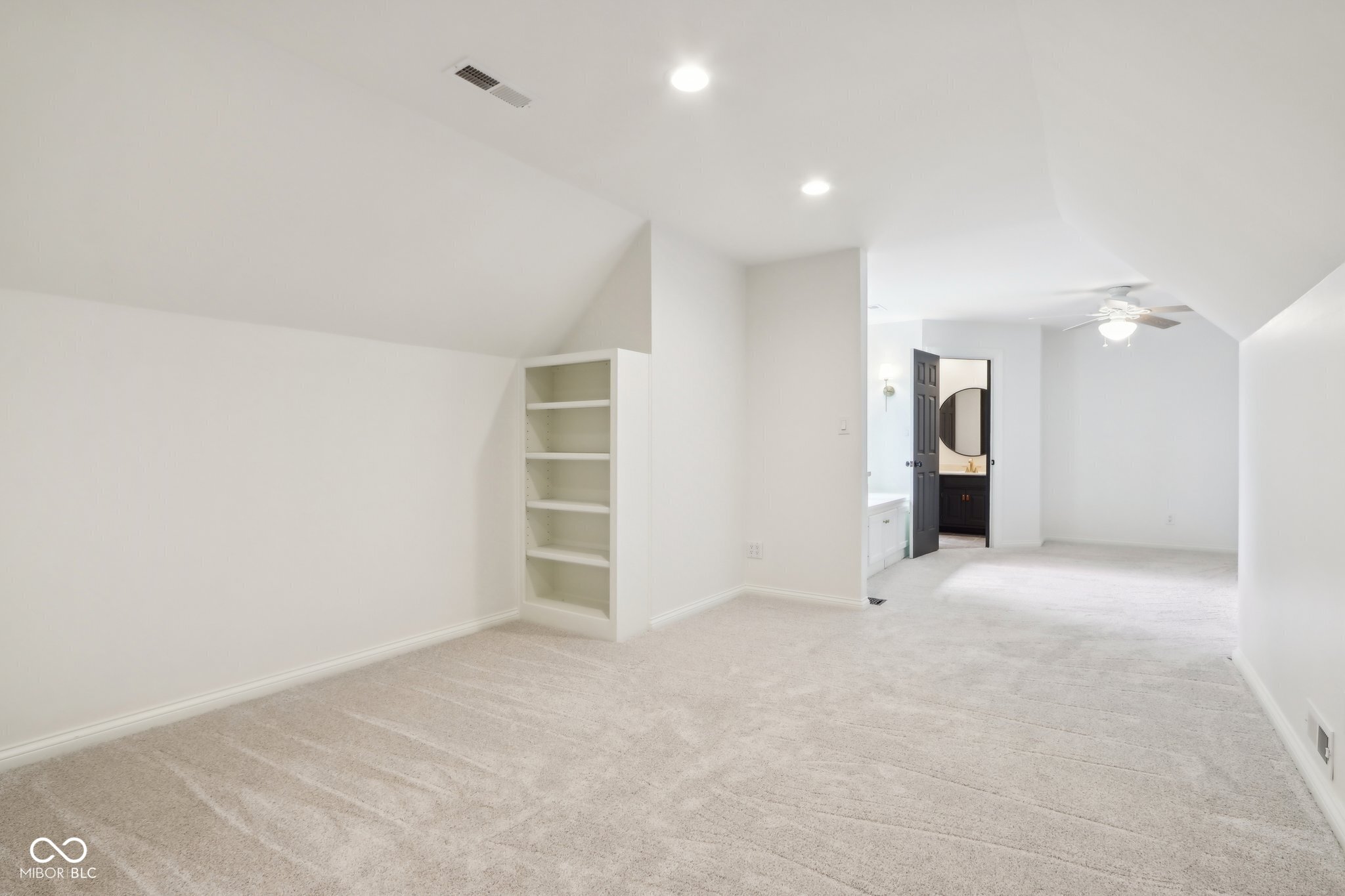 5786 E Fall Creek Pkwy N Drive