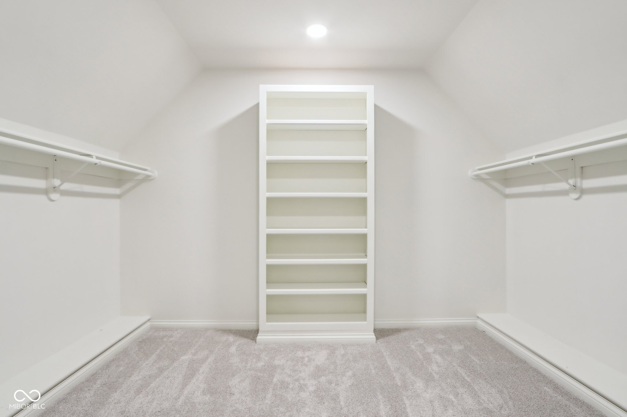 5786 E Fall Creek Pkwy N Drive