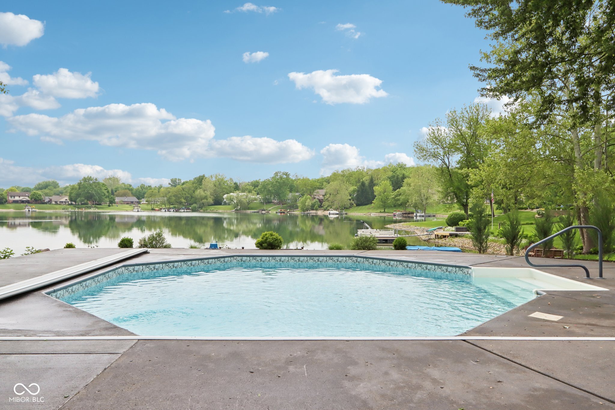 5786 E Fall Creek Pkwy N Drive