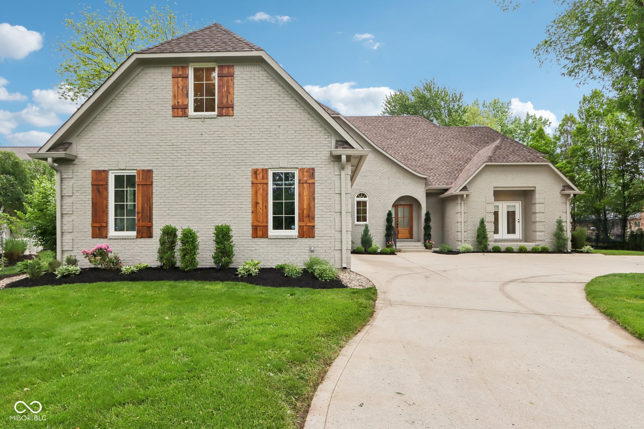 5786 E Fall Creek Pkwy N Drive