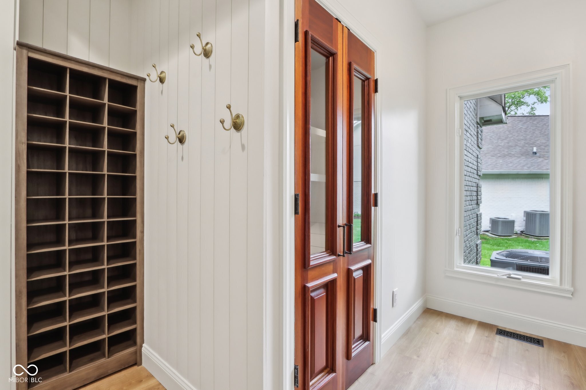 5786 E Fall Creek Pkwy N Drive