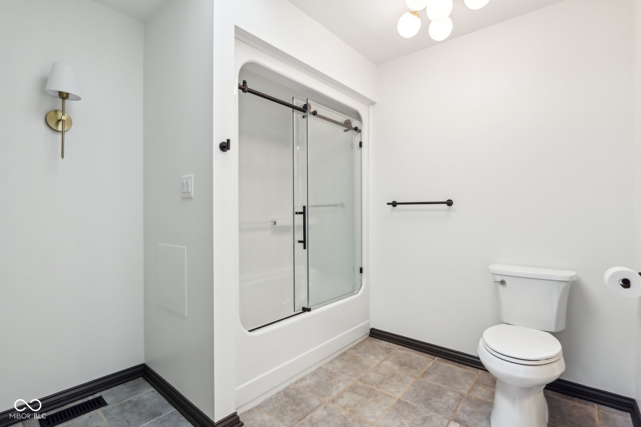 5786 E Fall Creek Pkwy N Drive