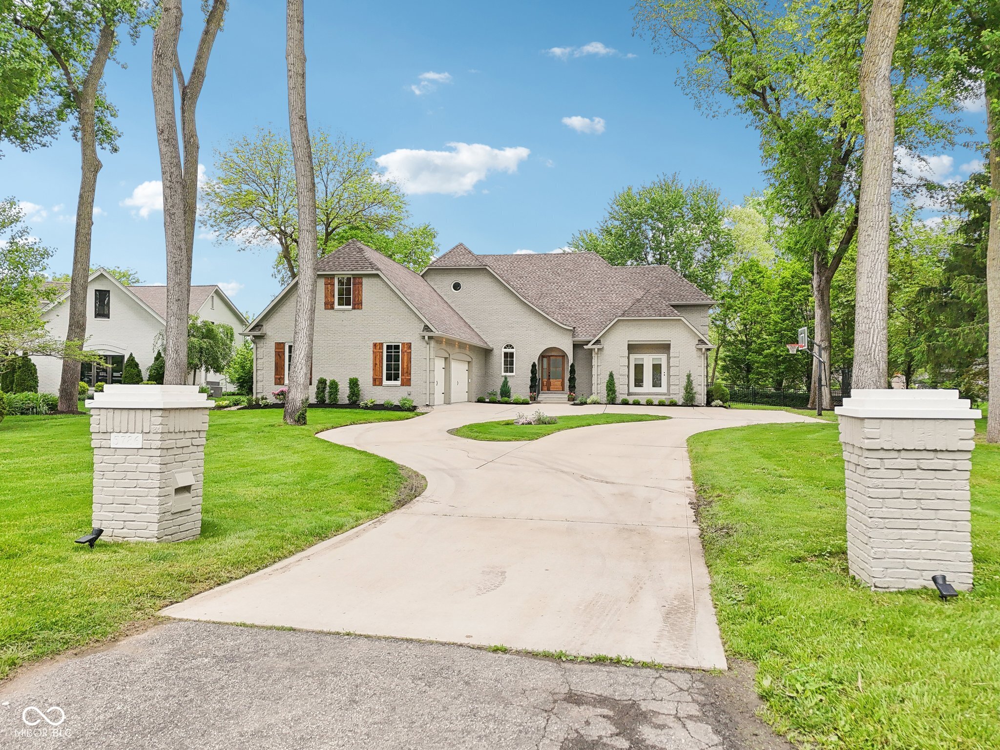 5786 E Fall Creek Pkwy N Drive