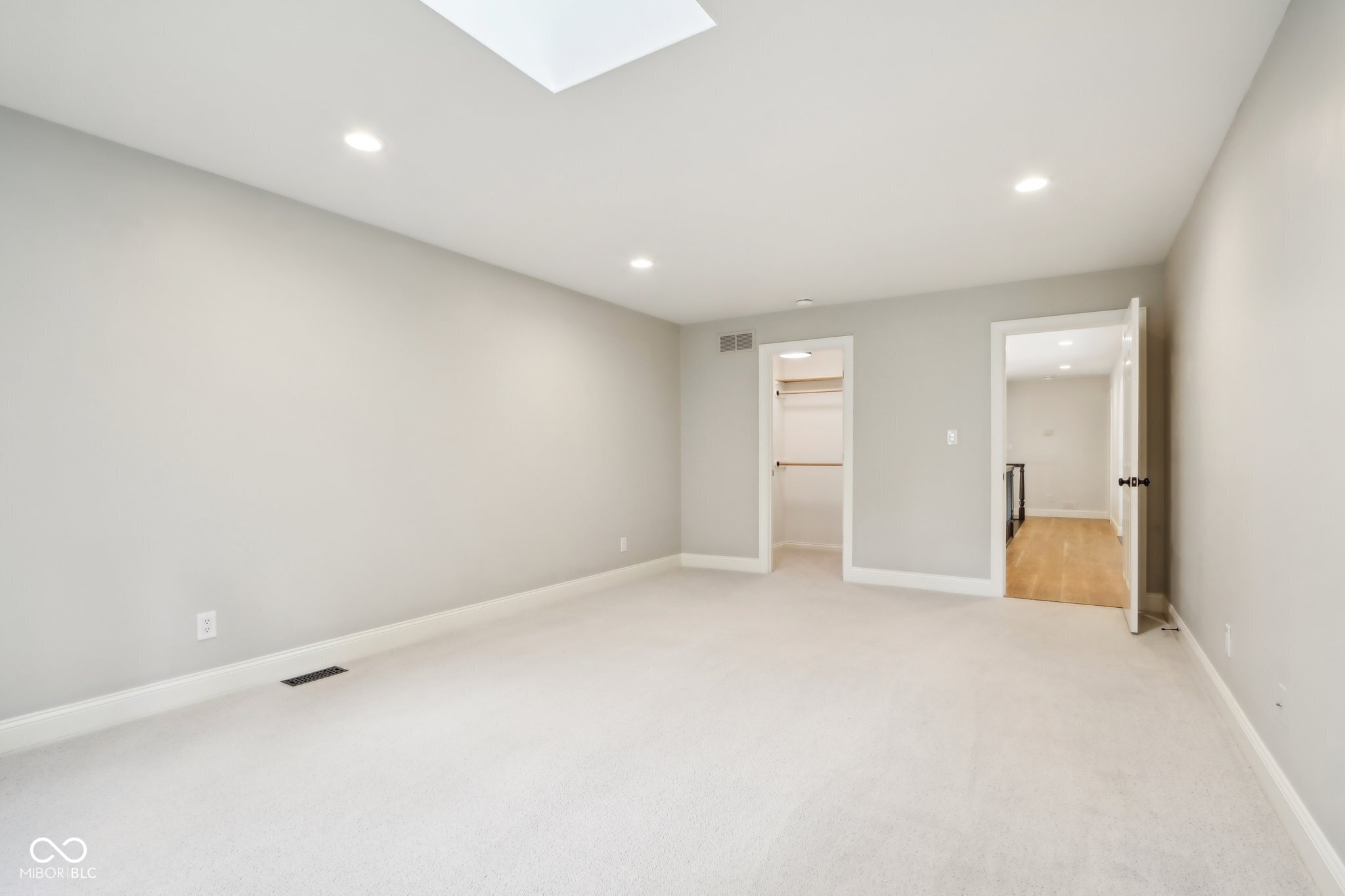 5786 E Fall Creek Pkwy N Drive