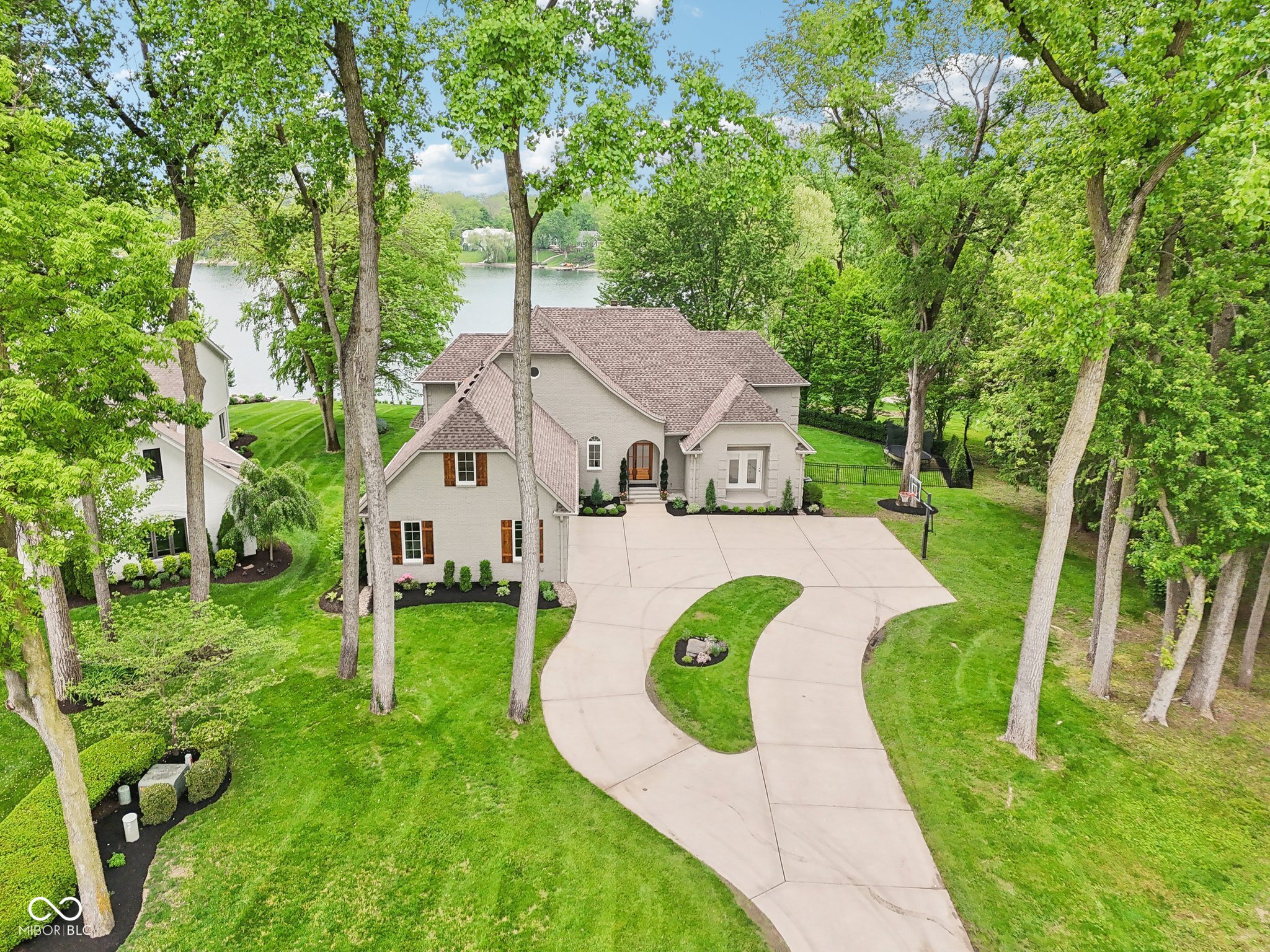 5786 E Fall Creek Pkwy N Drive