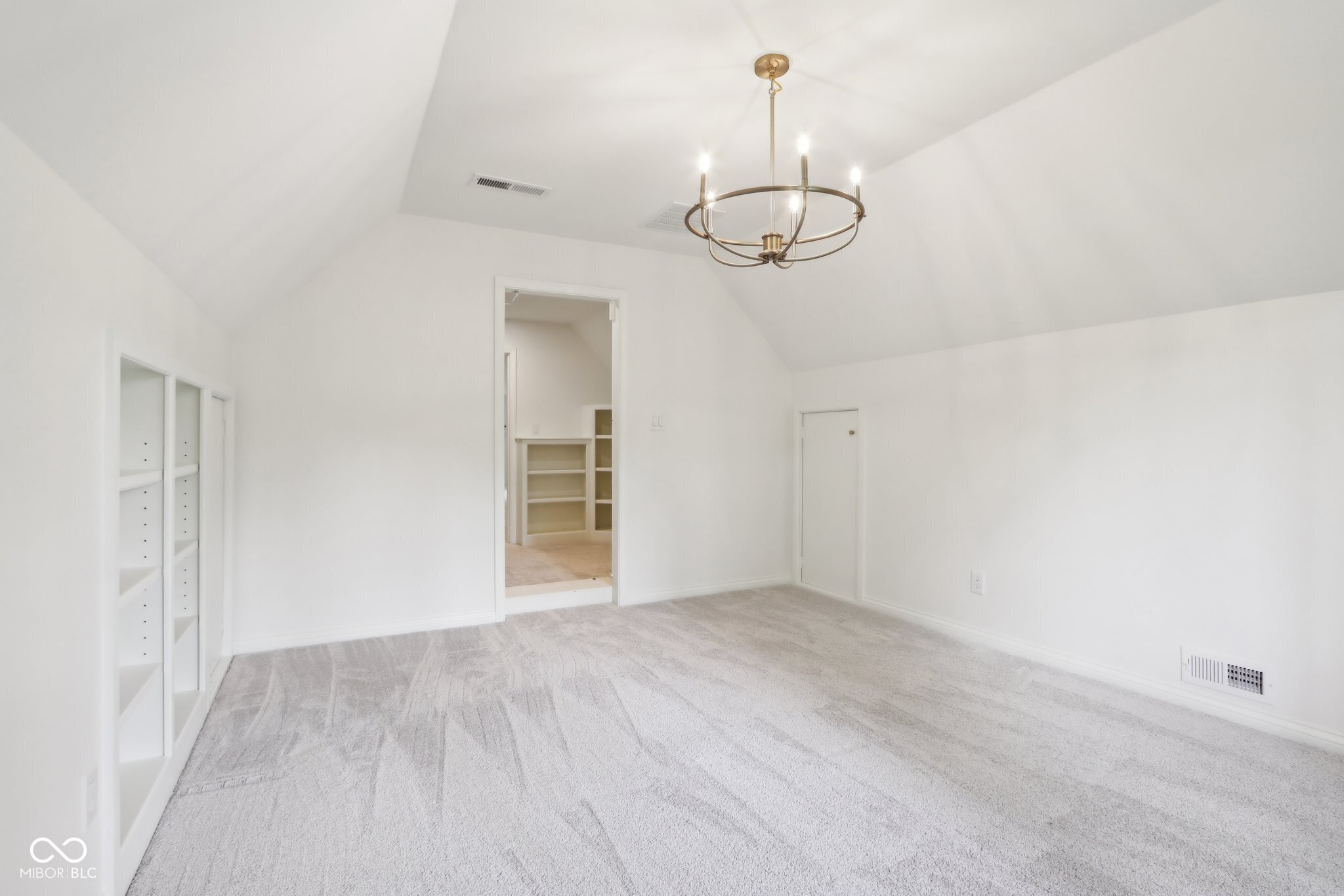 5786 E Fall Creek Pkwy N Drive