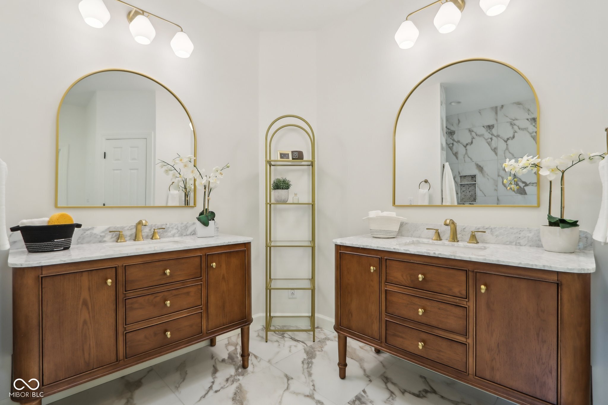 5786 E Fall Creek Pkwy N Drive