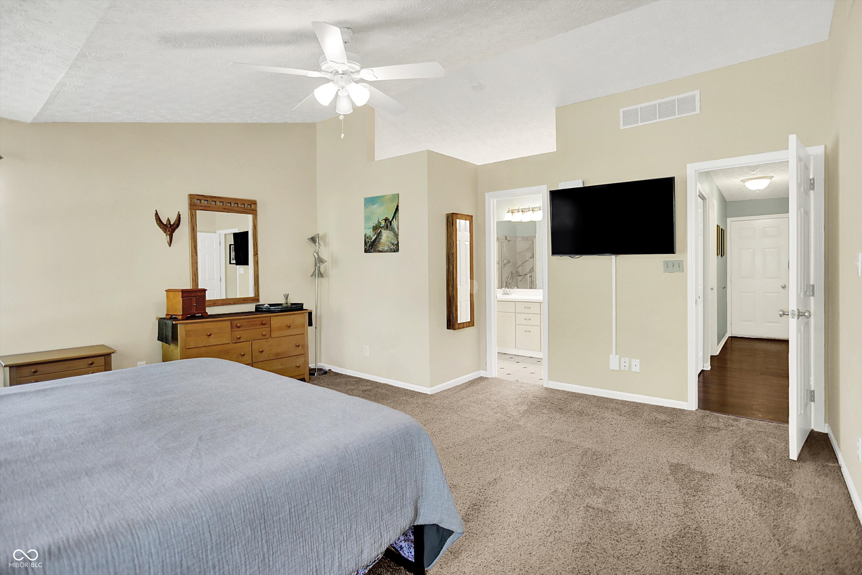 4824 Eagles Watch Lane