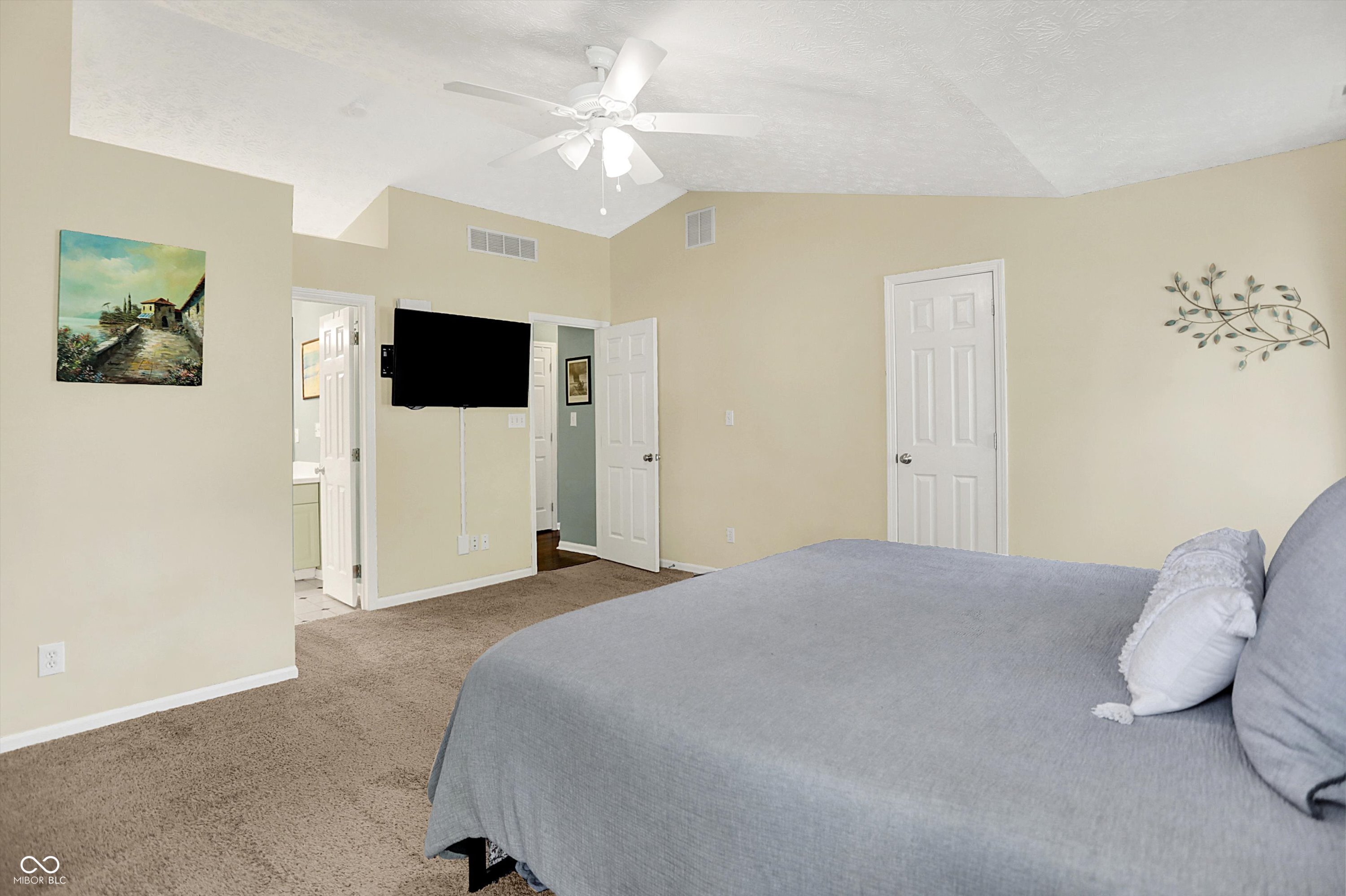 4824 Eagles Watch Lane