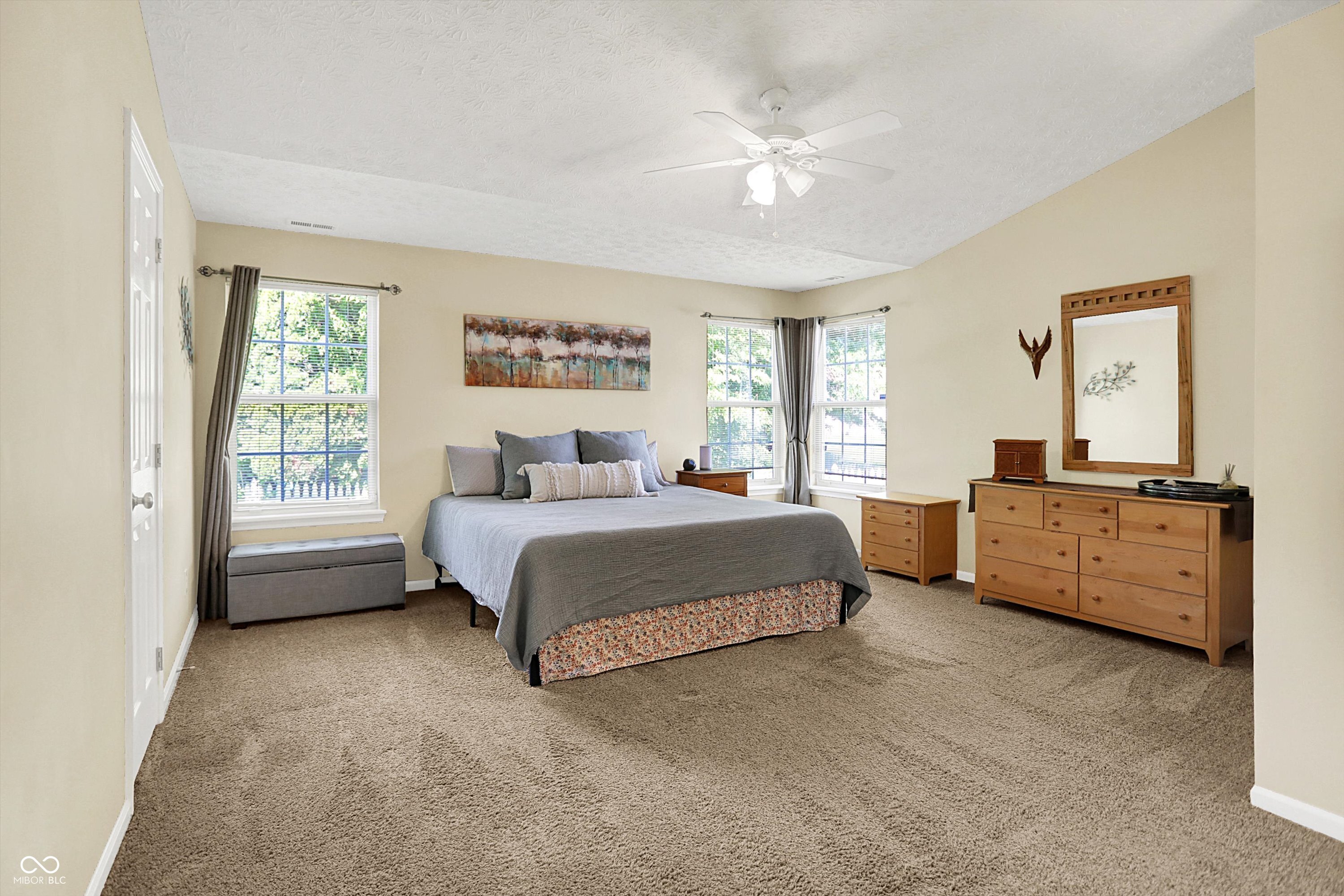 4824 Eagles Watch Lane