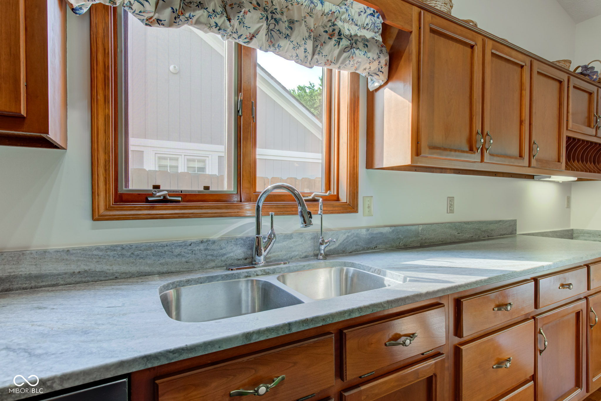 12258 Charing Cross Road