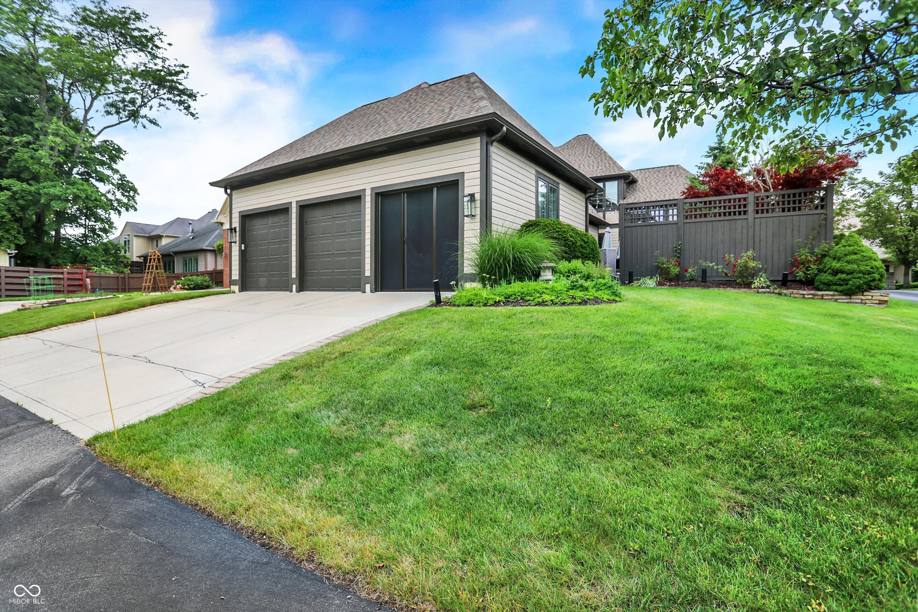 7661 Carriage House Way