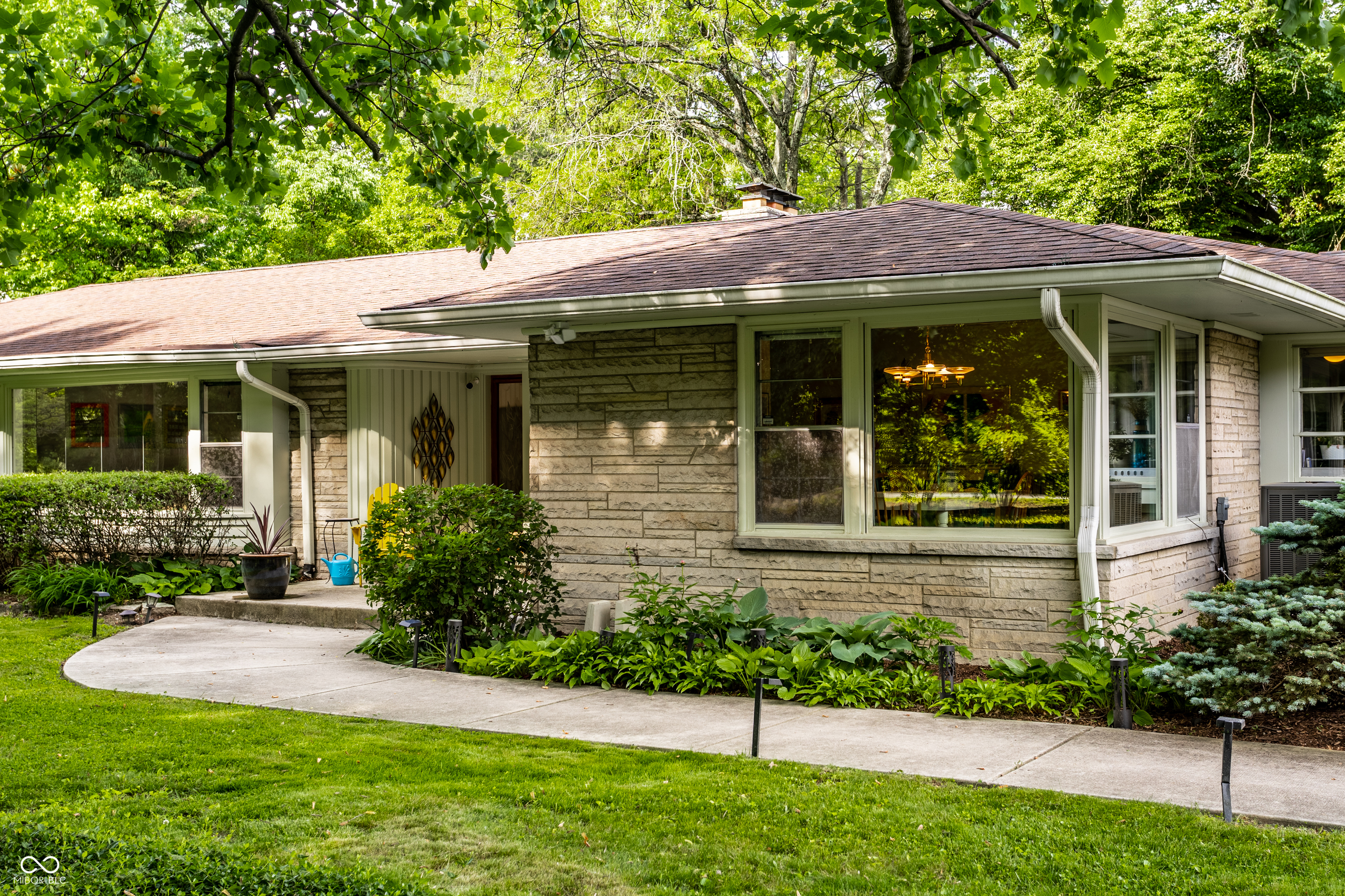 6220 Spring Mill Road