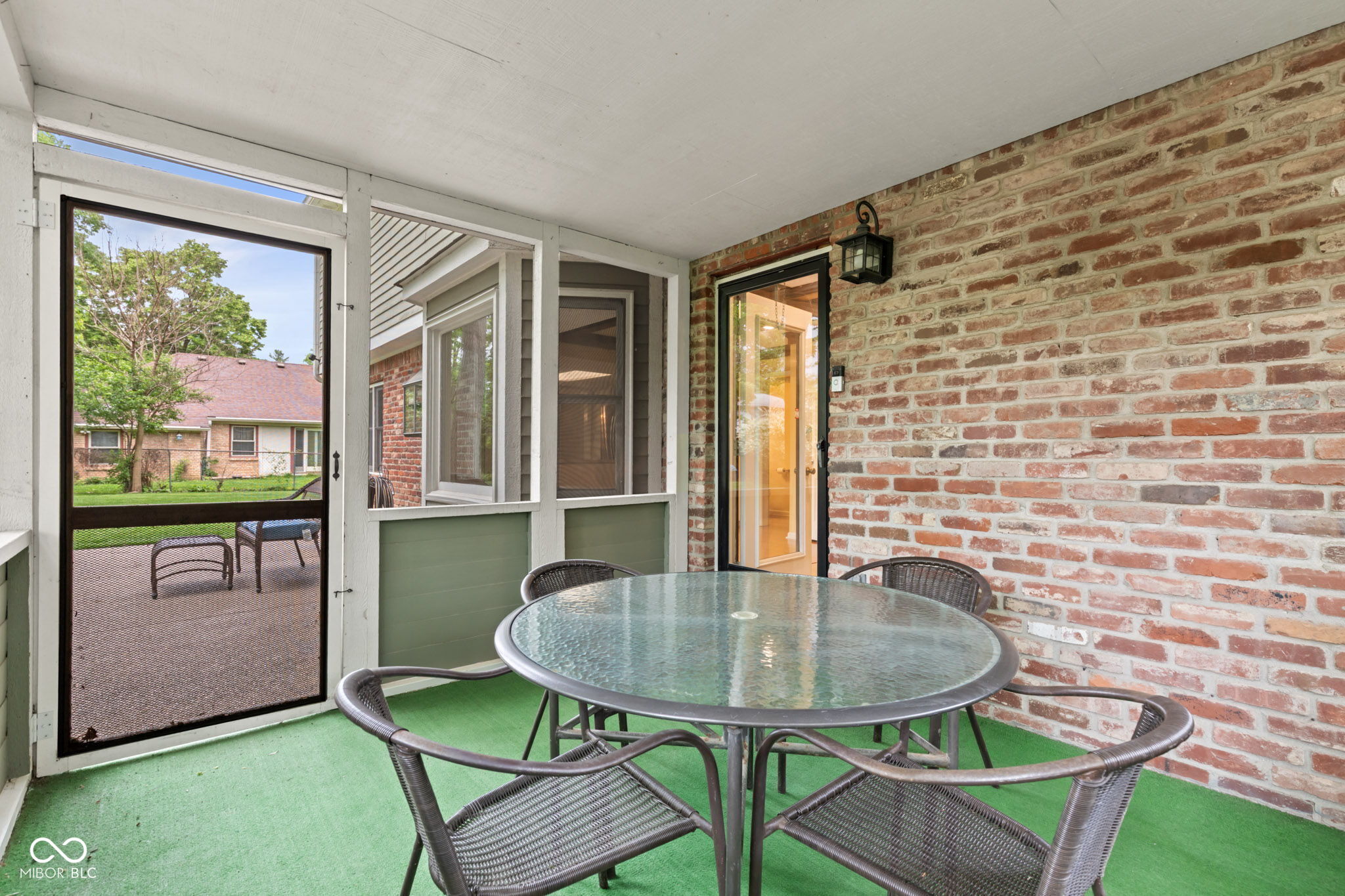 8934 Pinyon Court