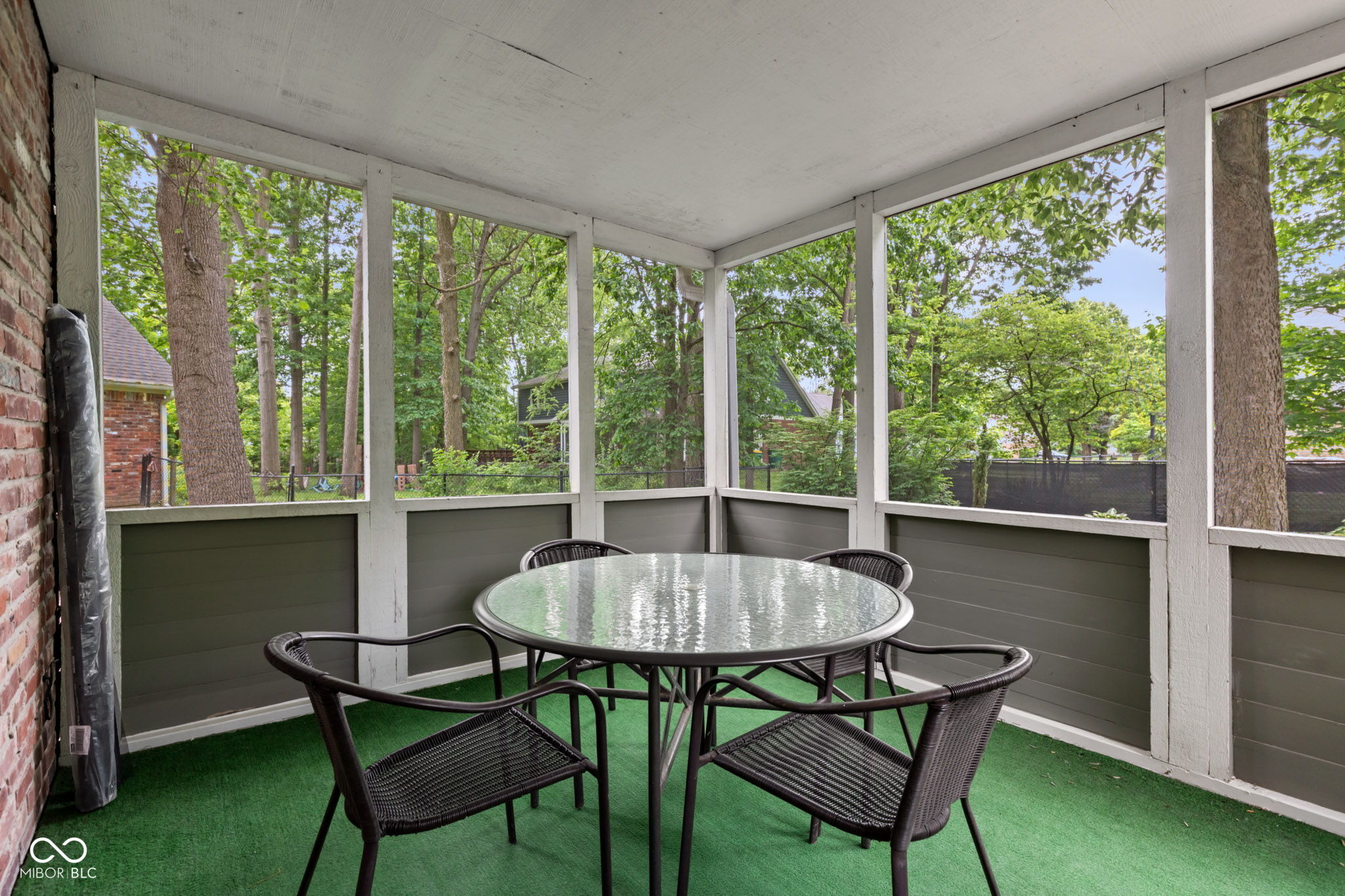 8934 Pinyon Court