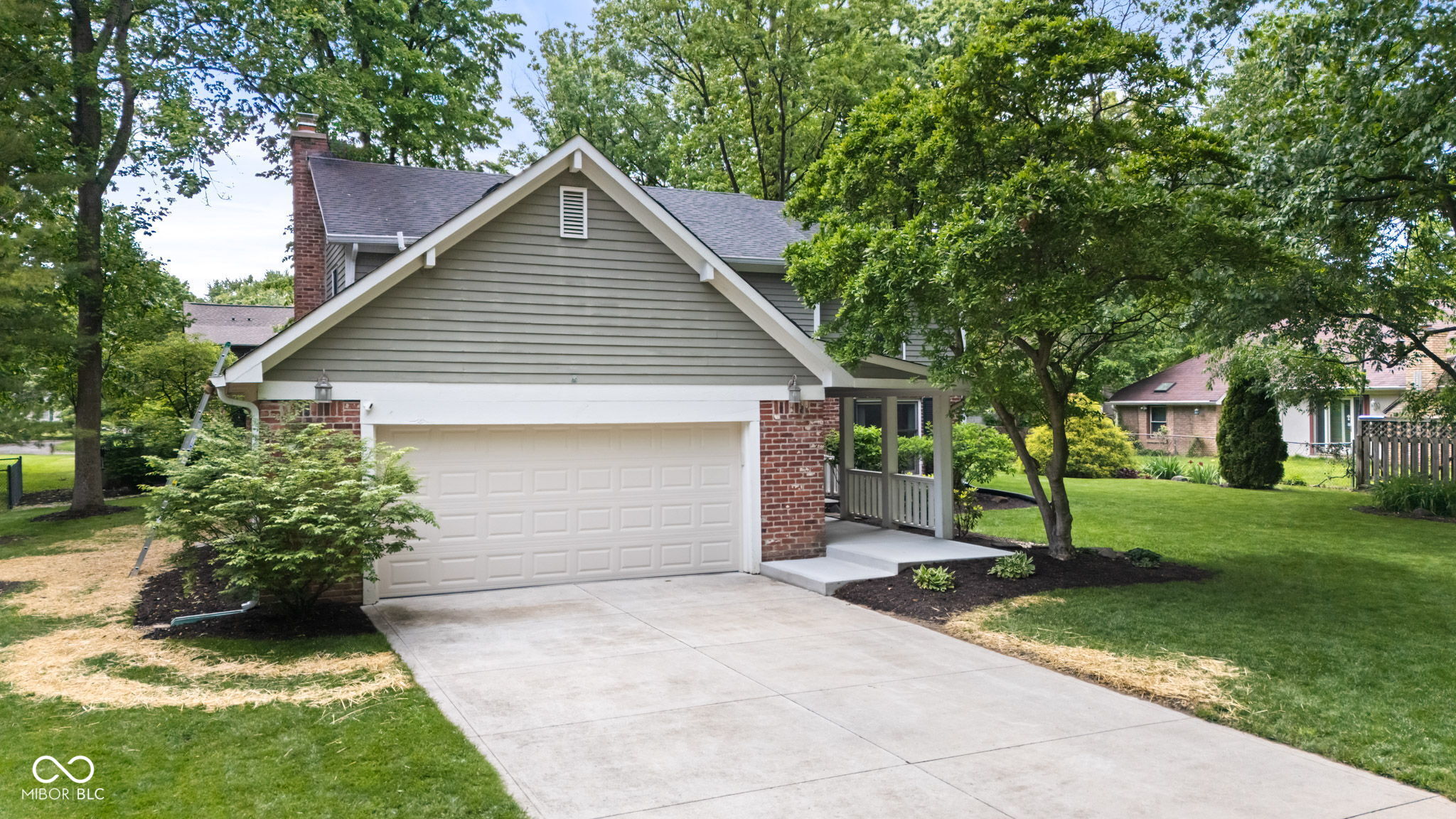 8934 Pinyon Court