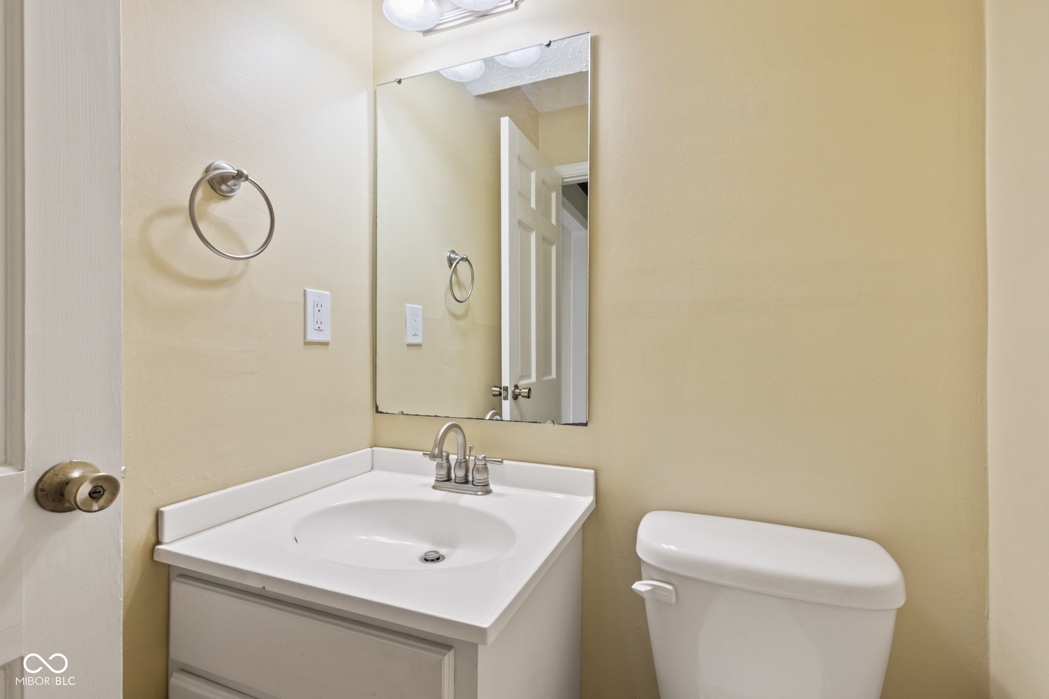 8934 Pinyon Court