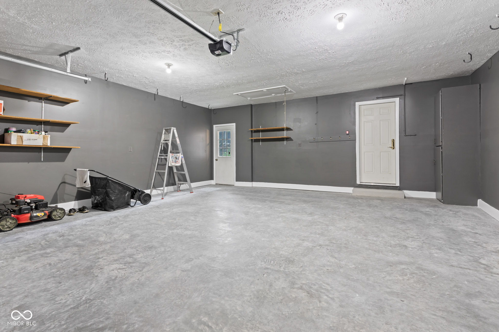 8934 Pinyon Court