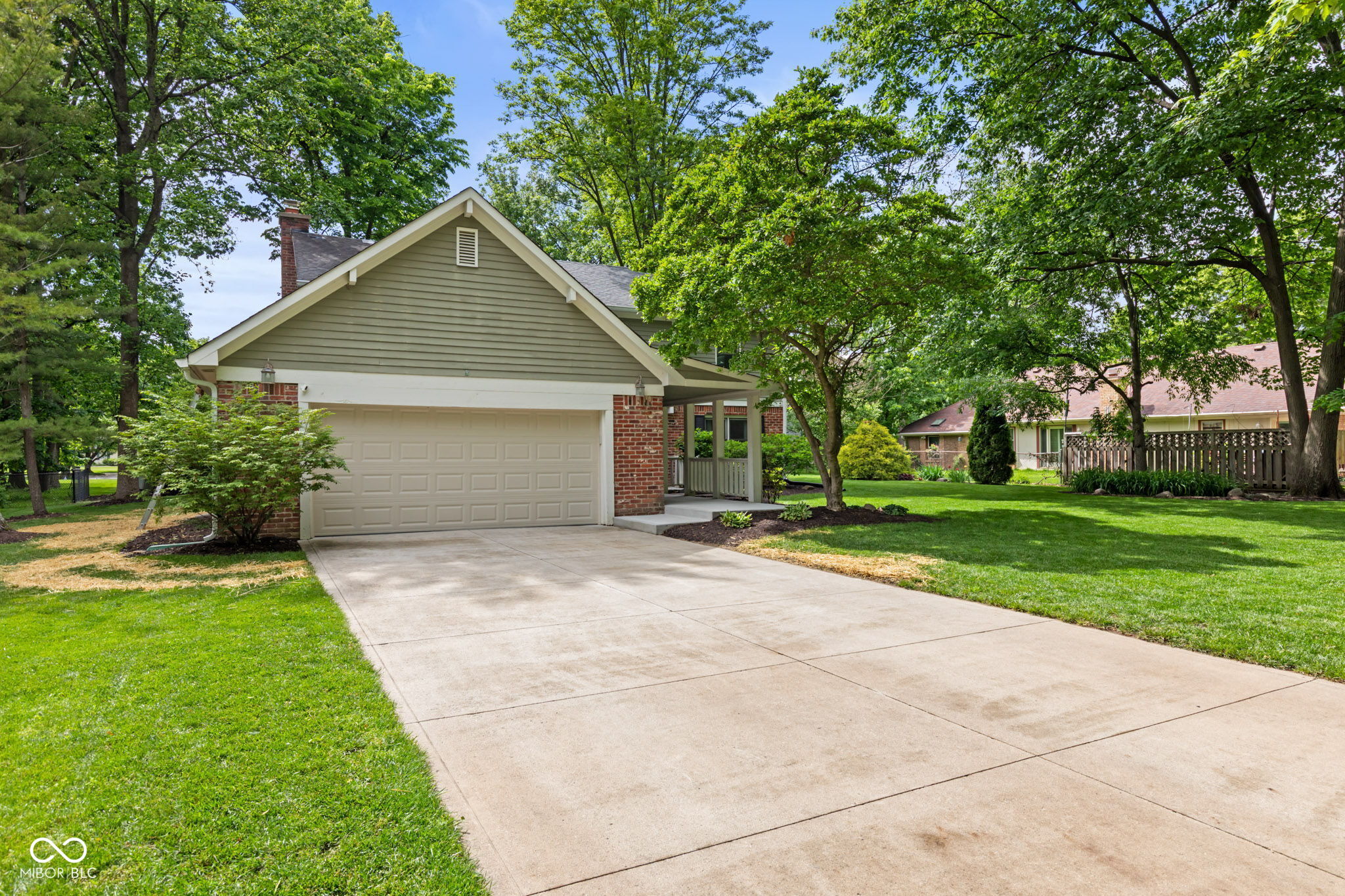 8934 Pinyon Court
