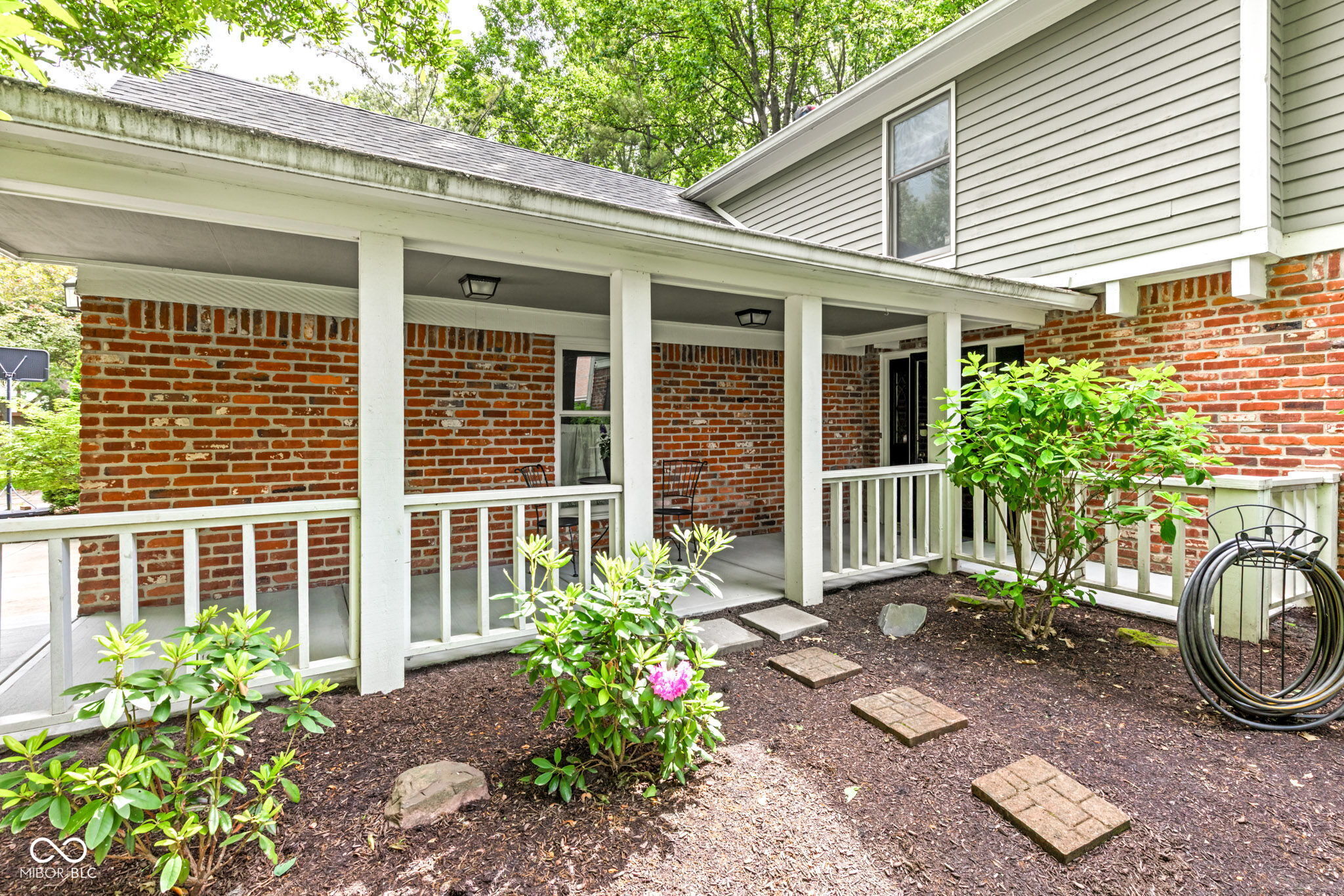 8934 Pinyon Court