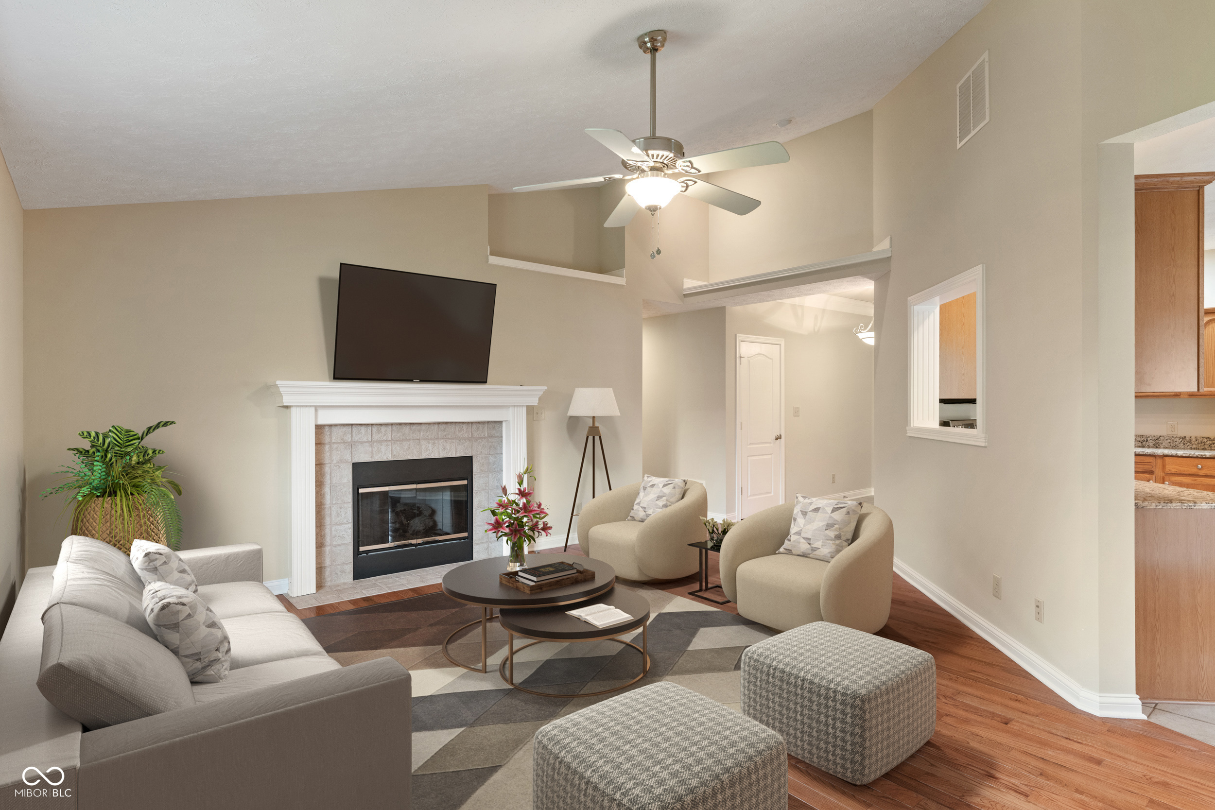 2422 Oak Drive