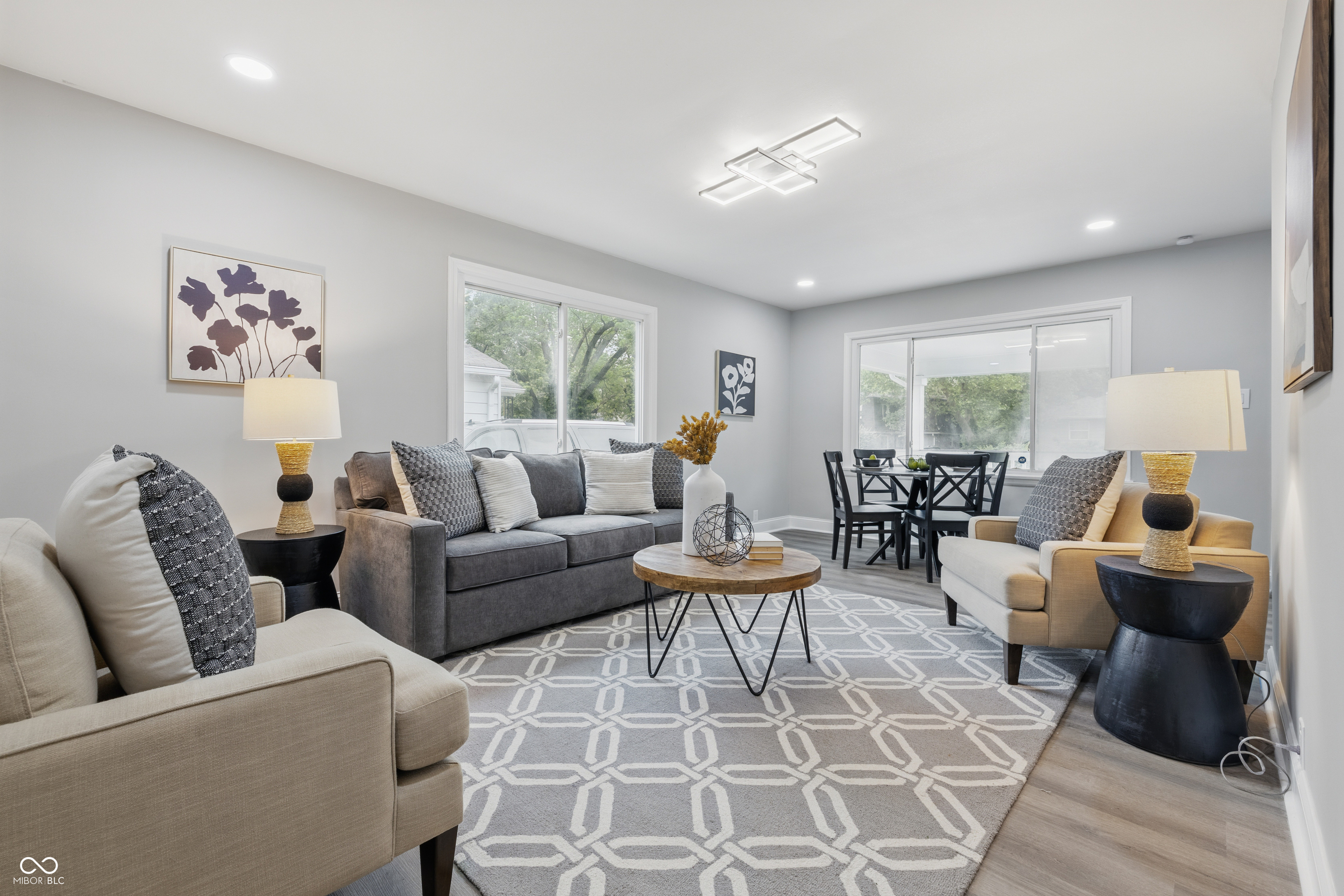 3334 N Chester Avenue