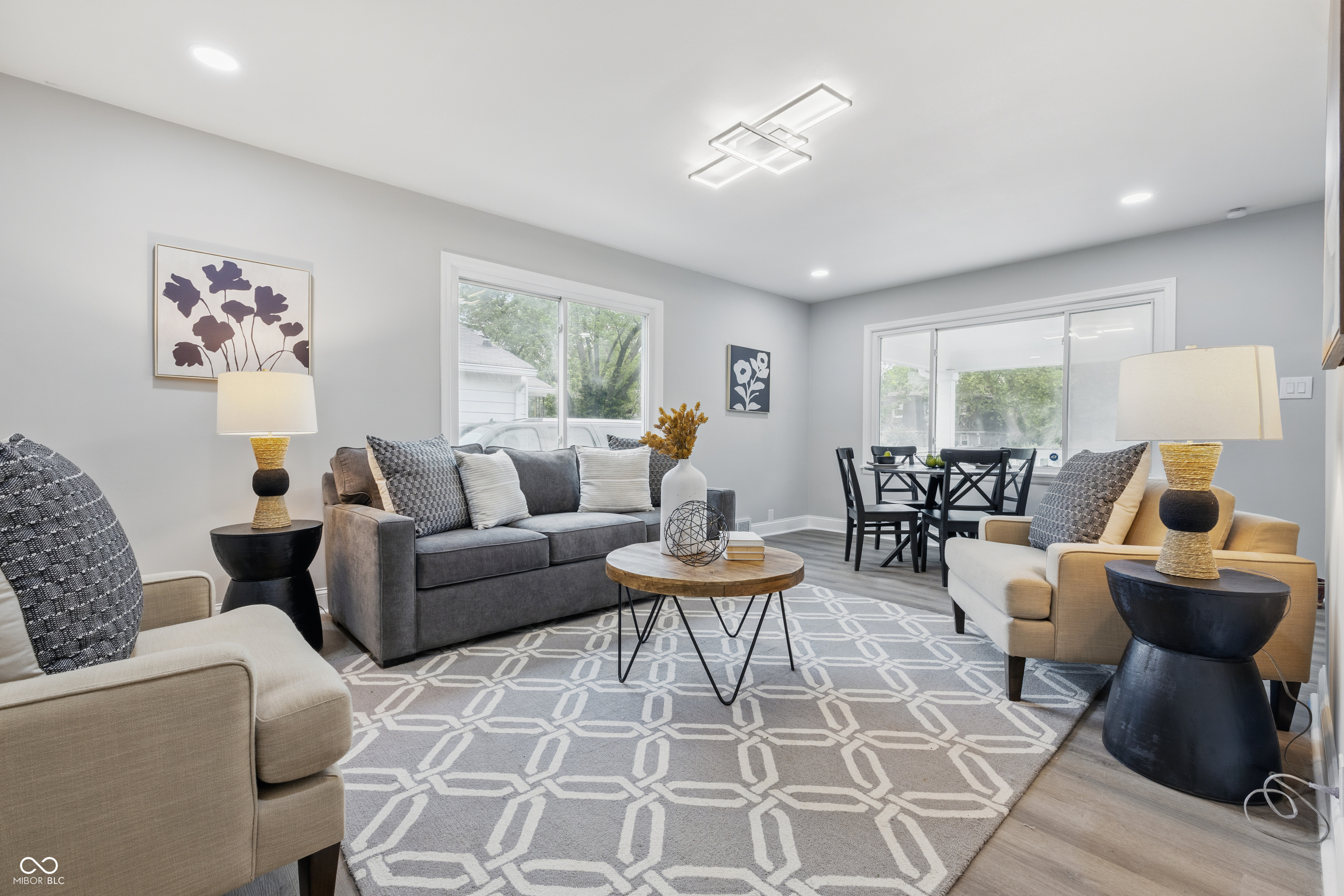 3334 N Chester Avenue