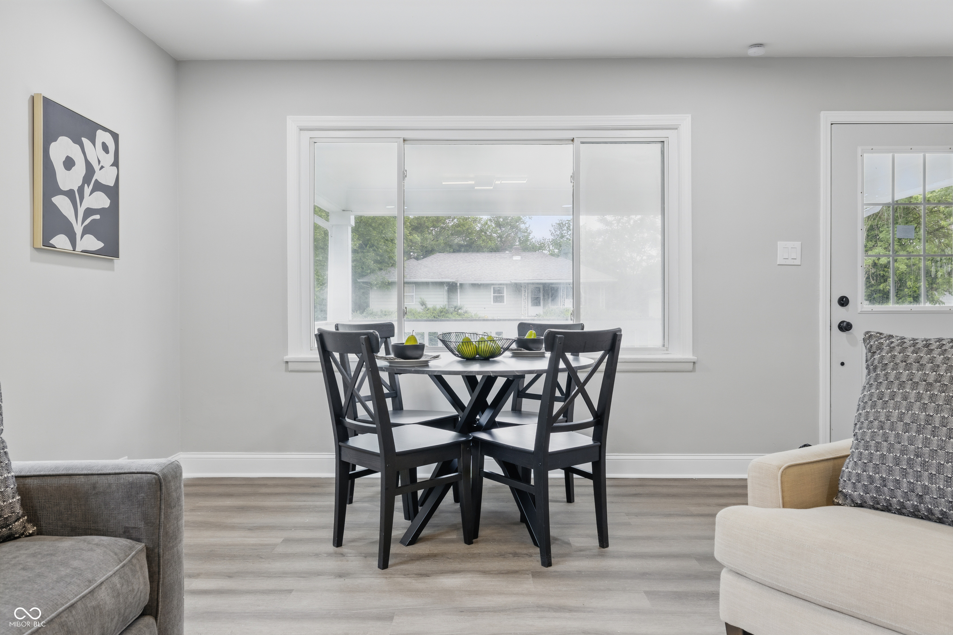 3334 N Chester Avenue