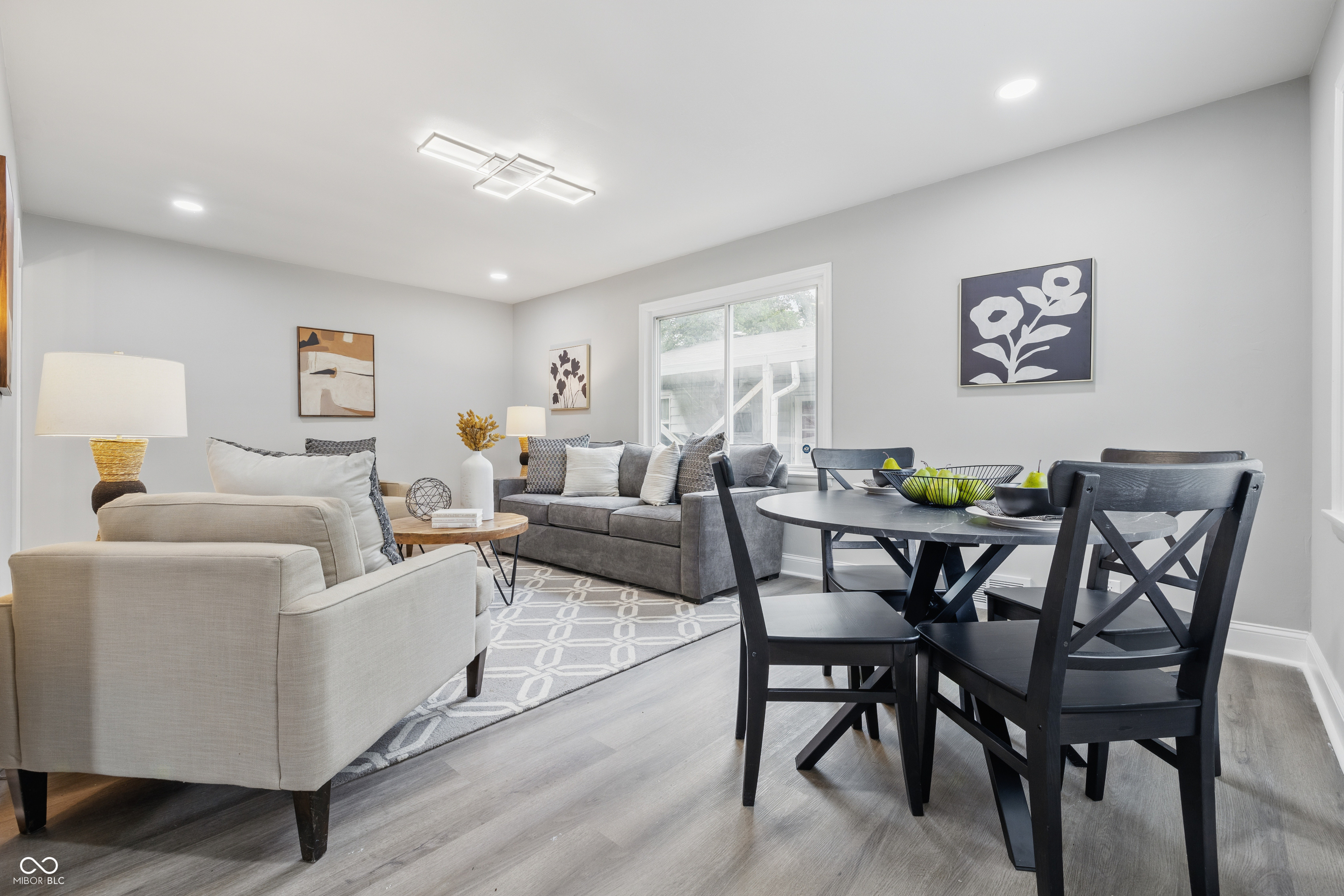 3334 N Chester Avenue