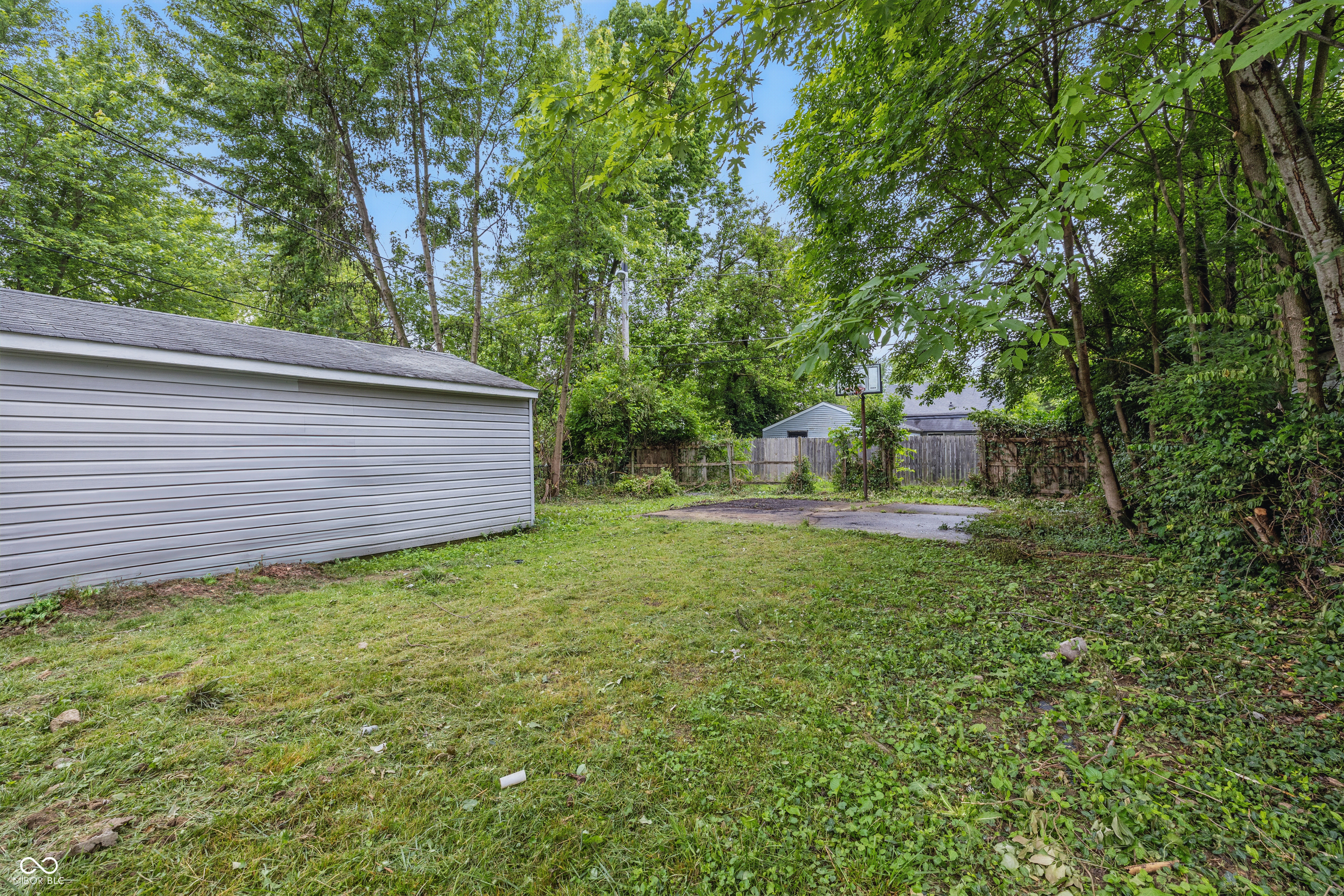 3334 N Chester Avenue