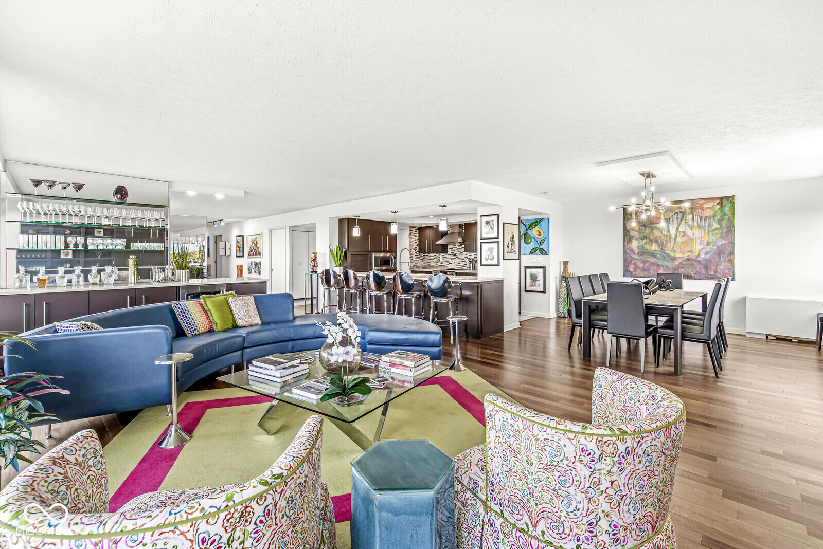 4000 N Meridian Street Unit: APT 11D