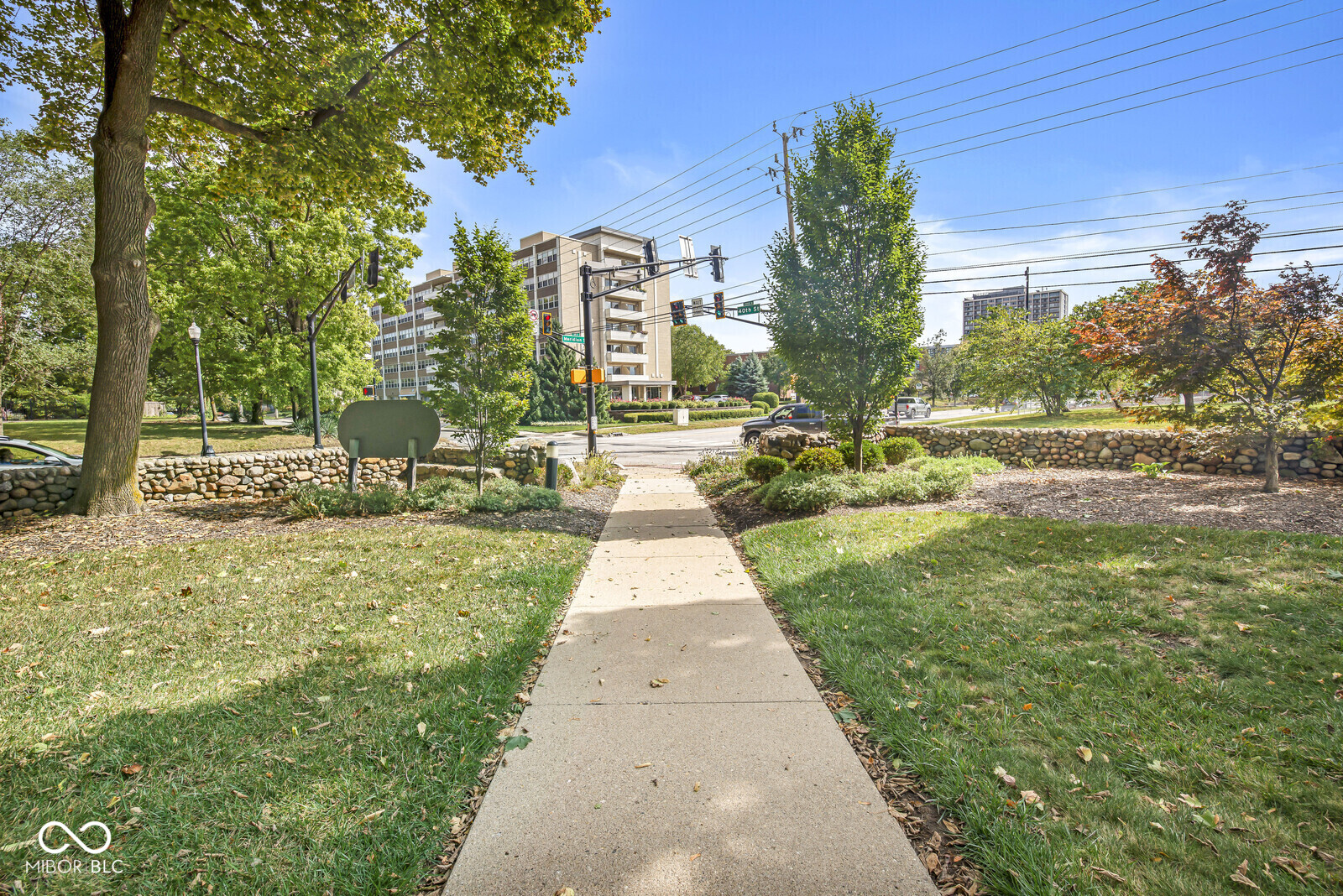 4000 N Meridian Street Unit: APT 11D