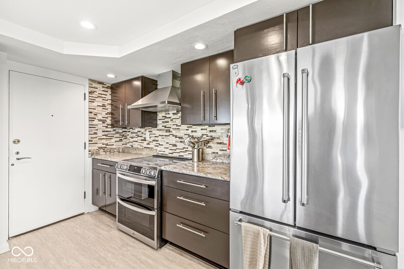 4000 N Meridian Street Unit: APT 11D