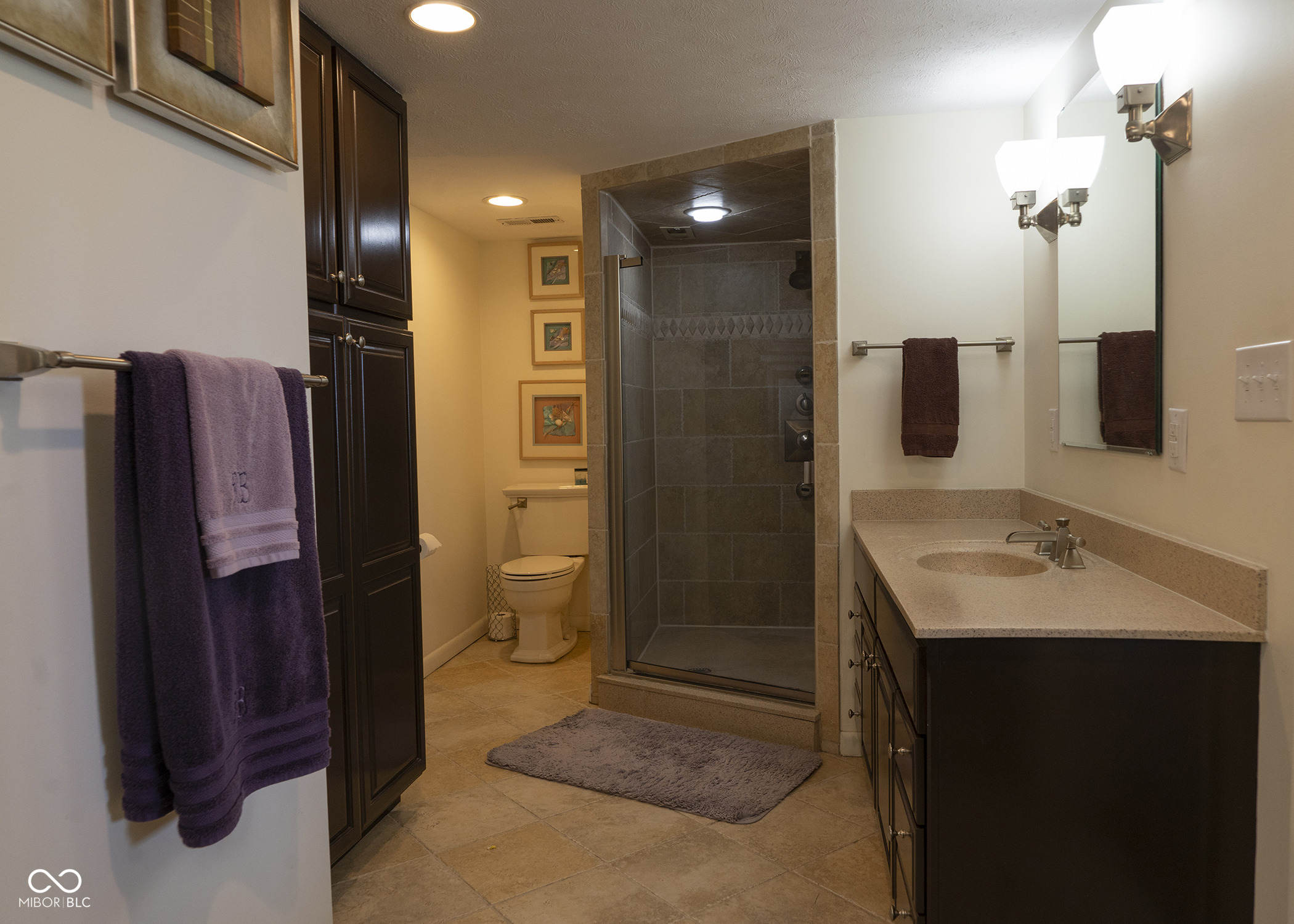 4000 N Meridian Street Unit: APT 11D