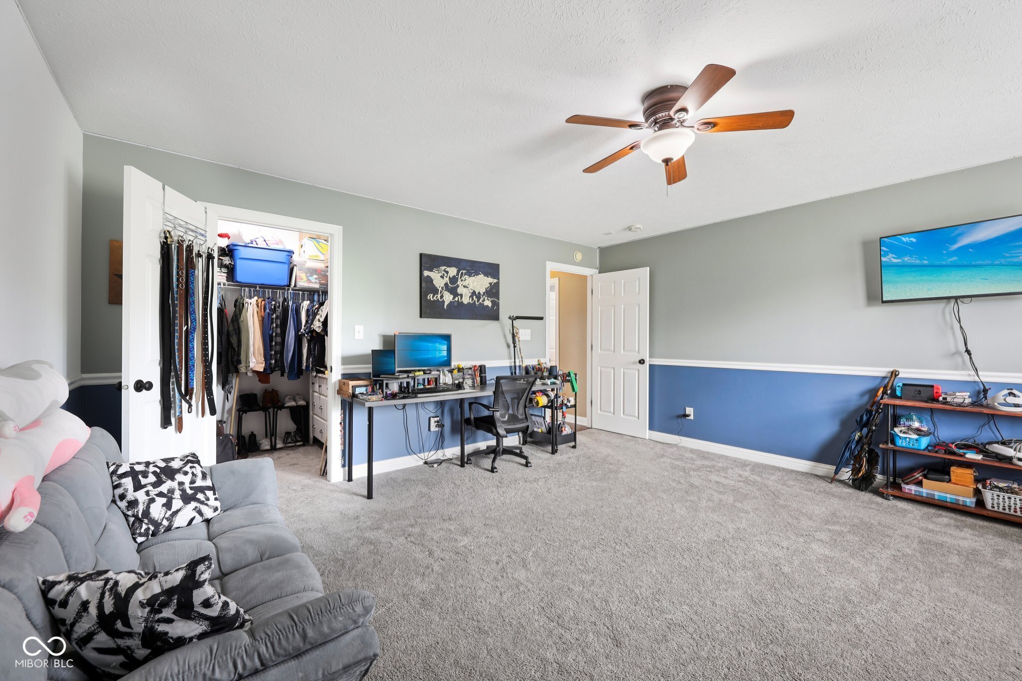 9833 Parkshore Drive